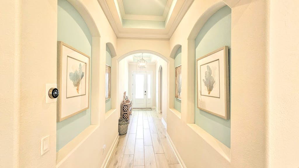 🌴New Custom House! Private, Clean, Safe! 🌅Walk to the Beach!🏖️