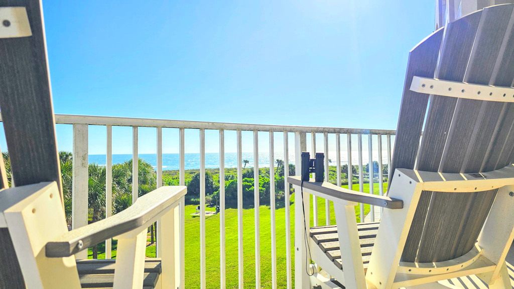 Blue Horizon at Surf Club