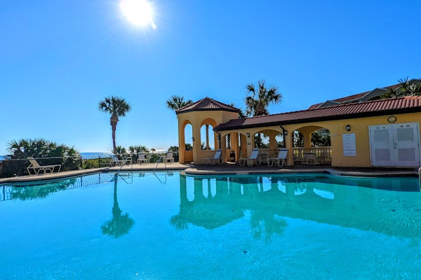 π΄ "Blue Horizon at Surf Club" π
Ocean Views 3rd Floor Corner Wraparound Balcony!