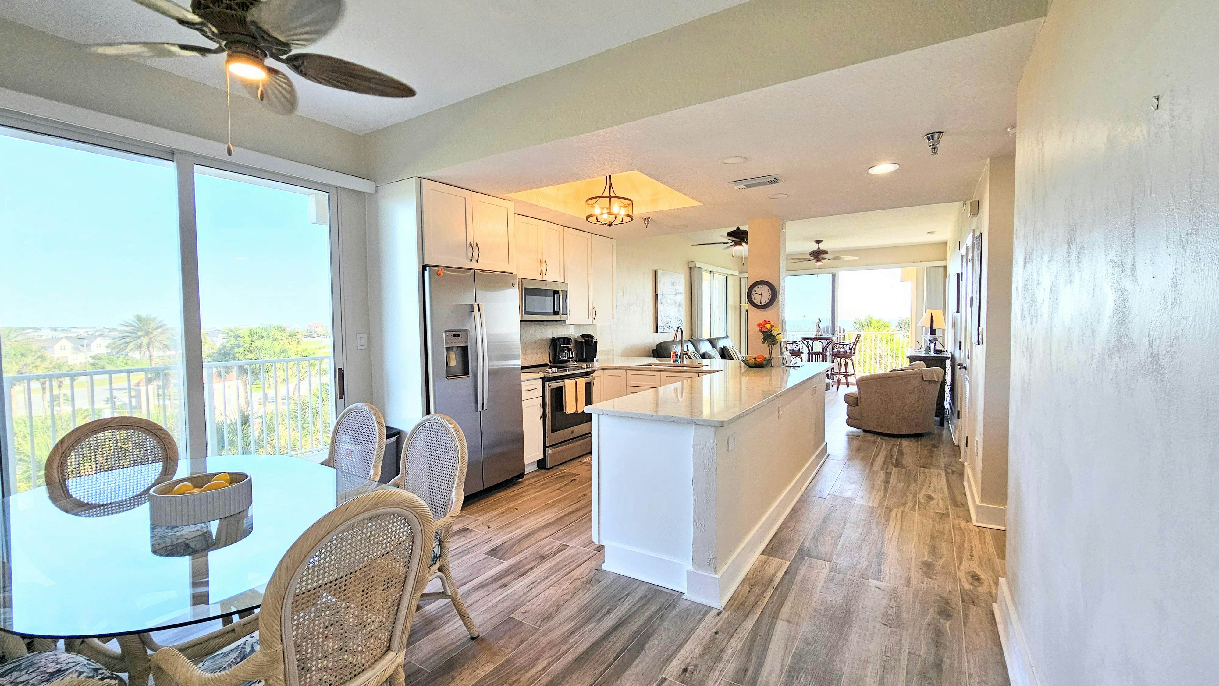 Blue Horizon at Surf Club