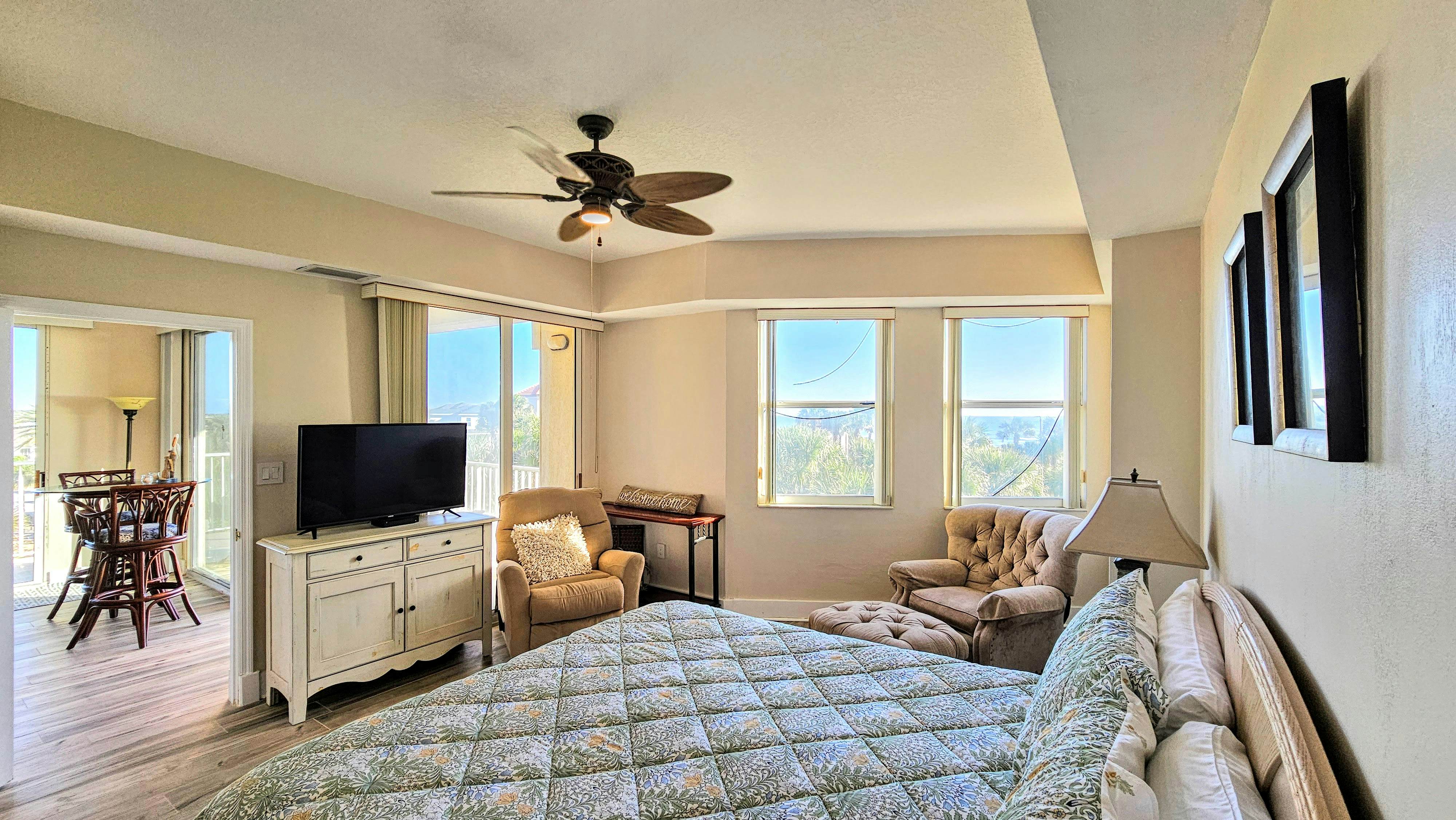 Blue Horizon at Surf Club