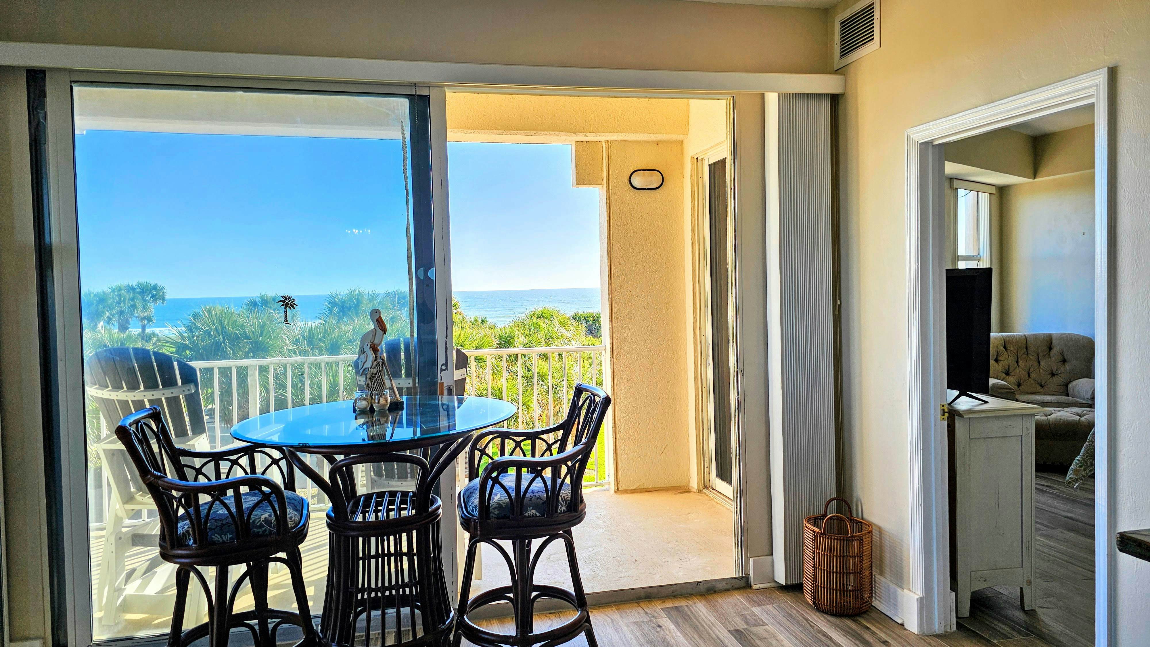 Blue Horizon at Surf Club