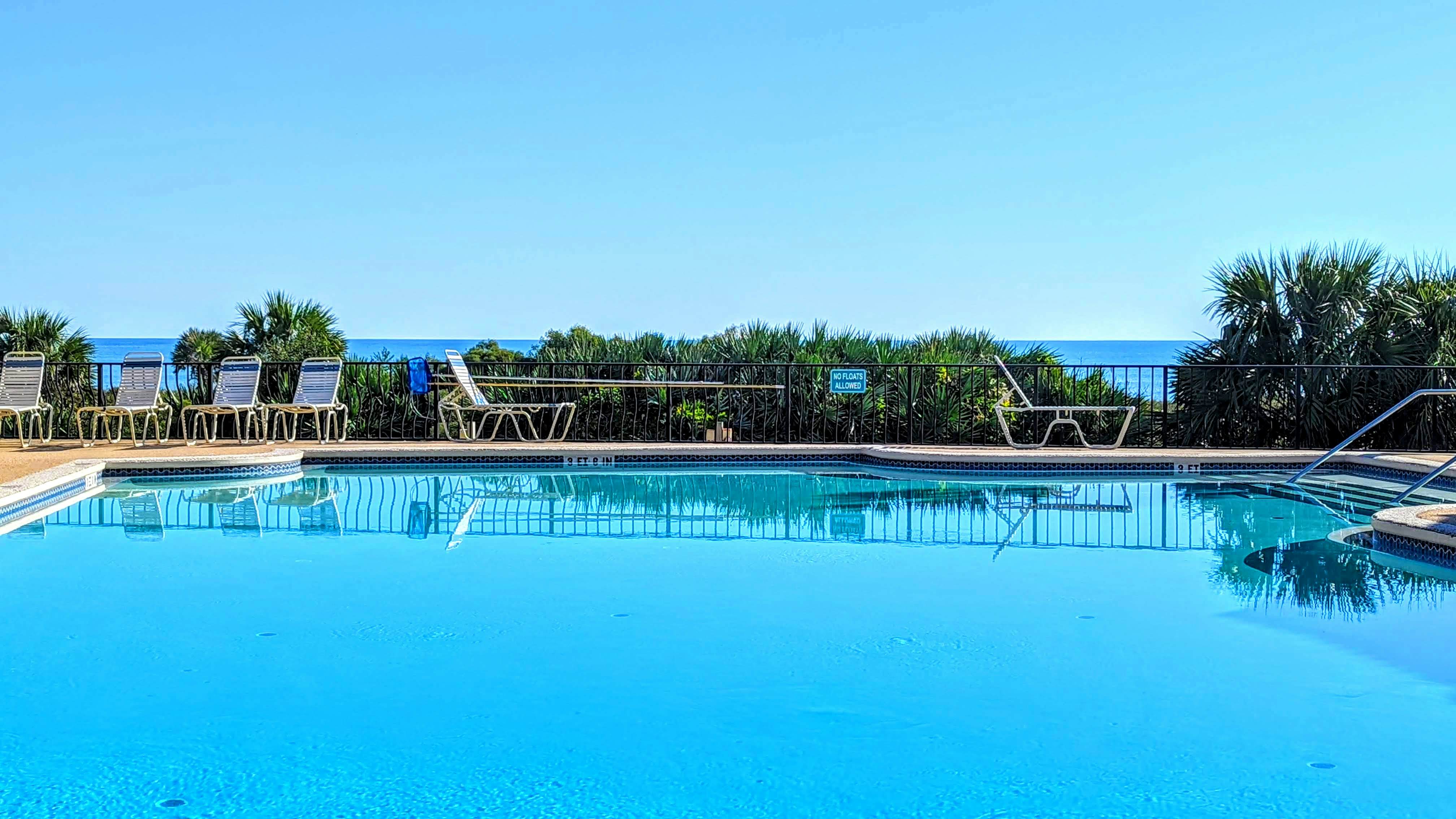 Blue Horizon at Surf Club