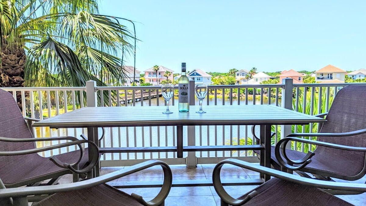 Sunsets & Sandcastles