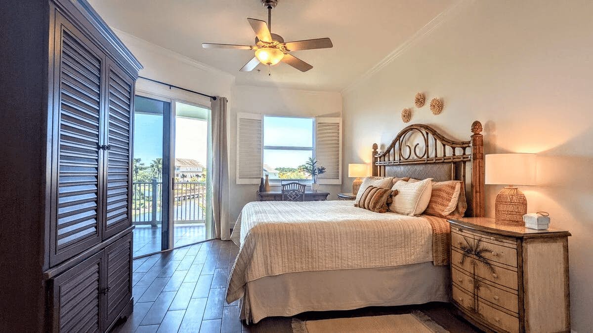 Sunsets & Sandcastles