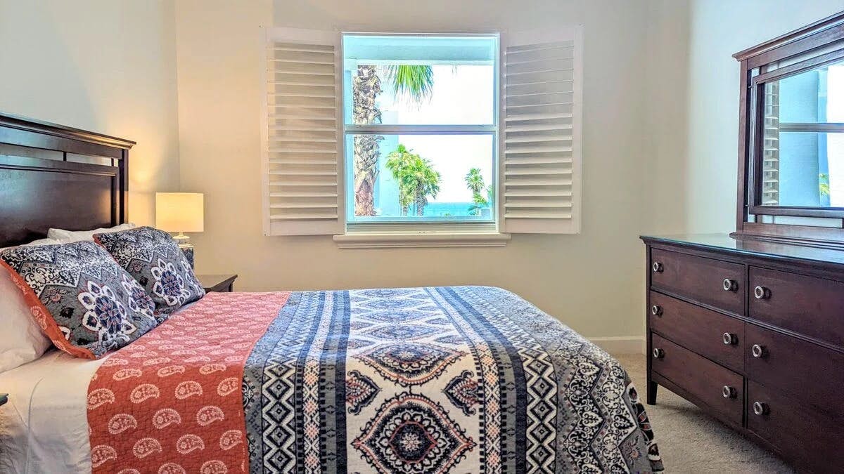 Sunsets & Sandcastles