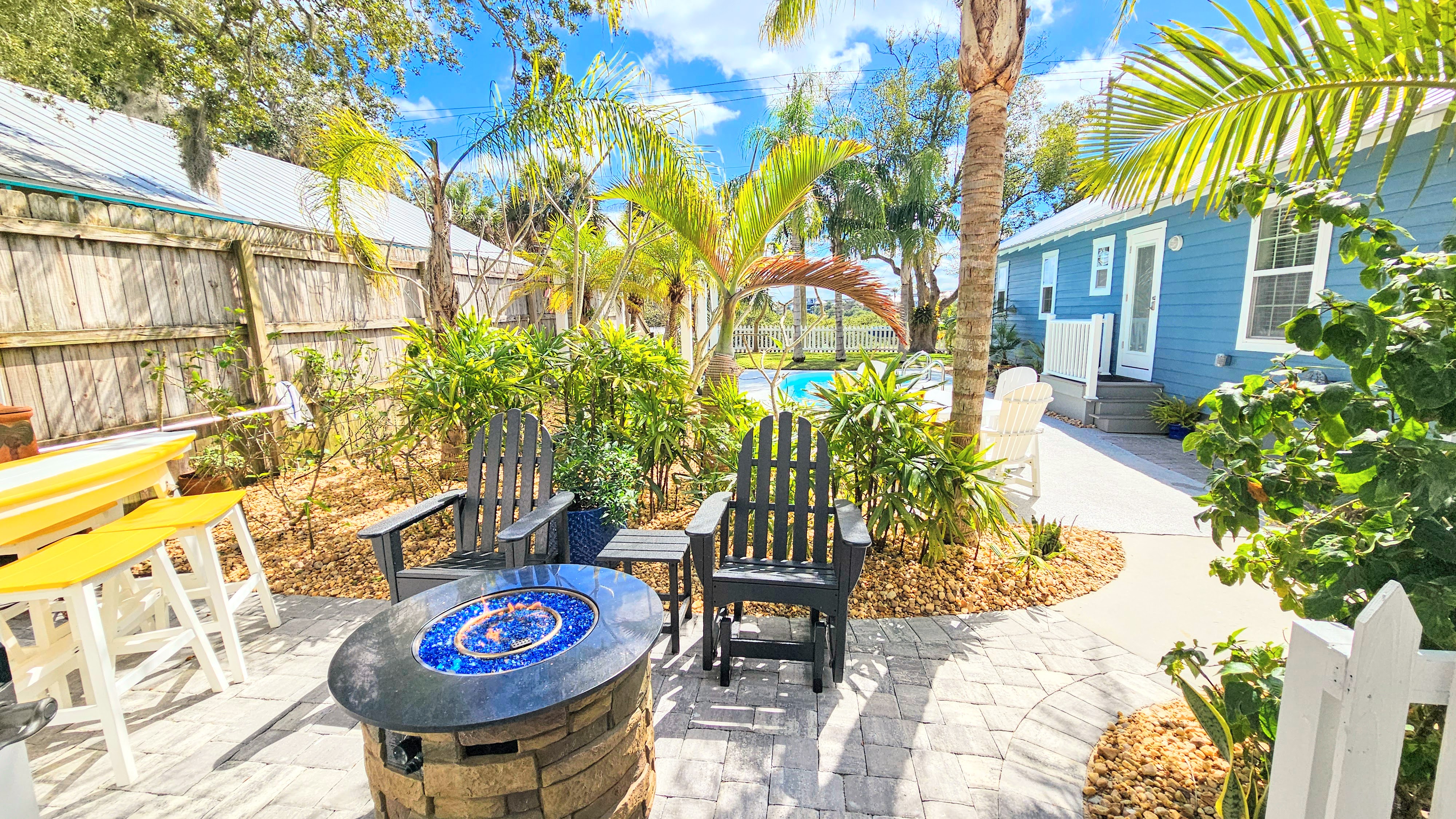 Surfside Oasis ~Tropical Pool! Walk to the Beach!