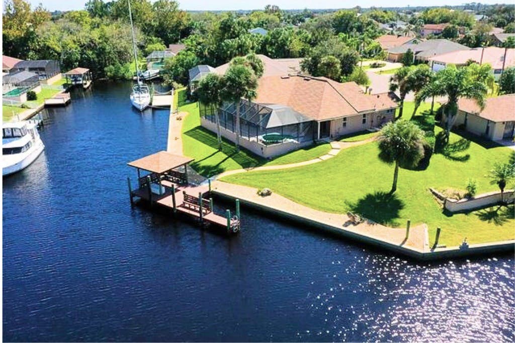 Captain's Key Waterside Retreat