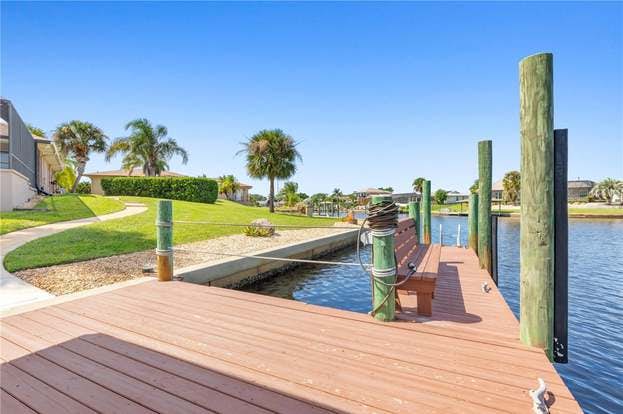 Captain's Key Waterside Retreat