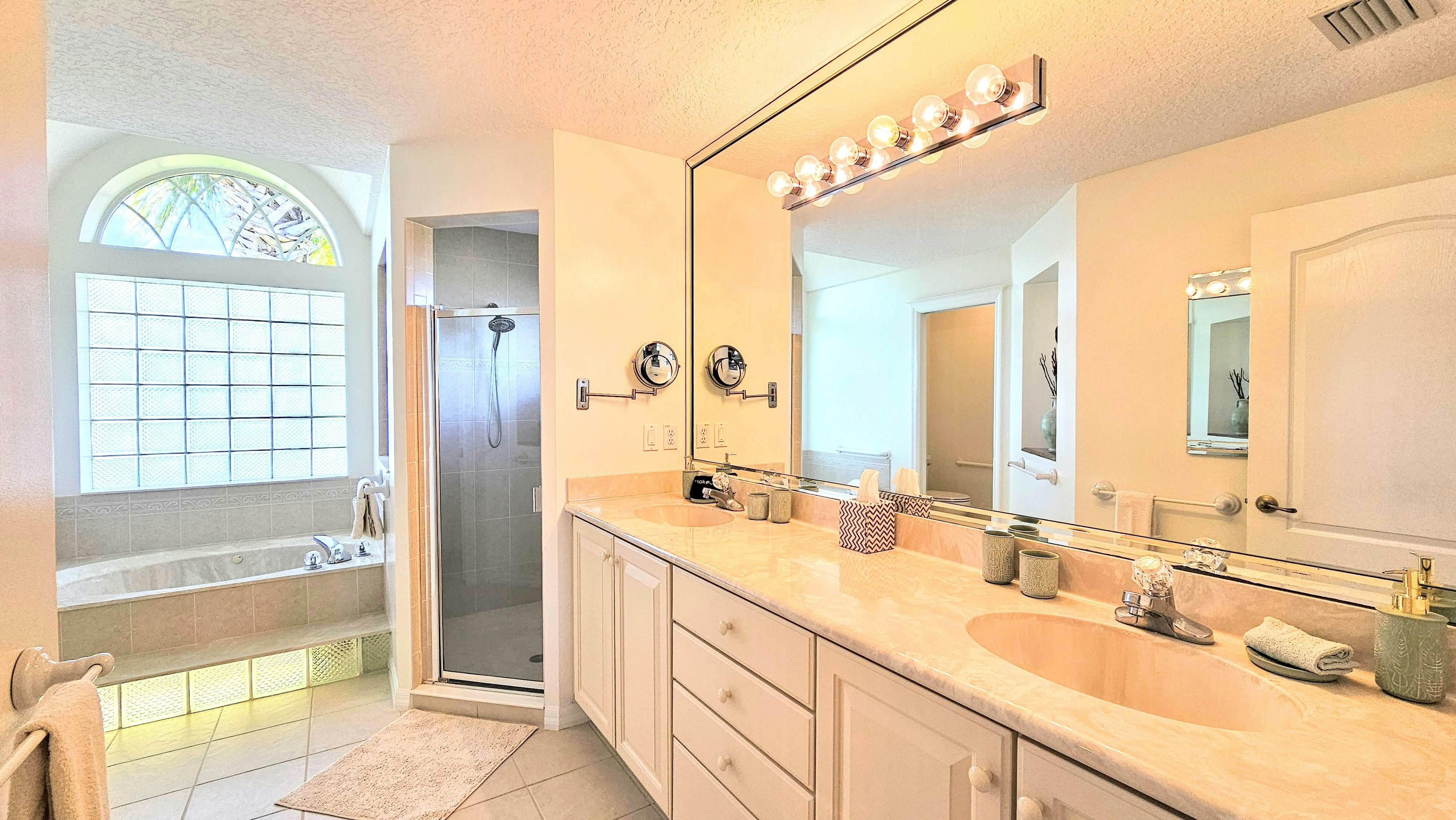 Captain's Key Waterside Retreat