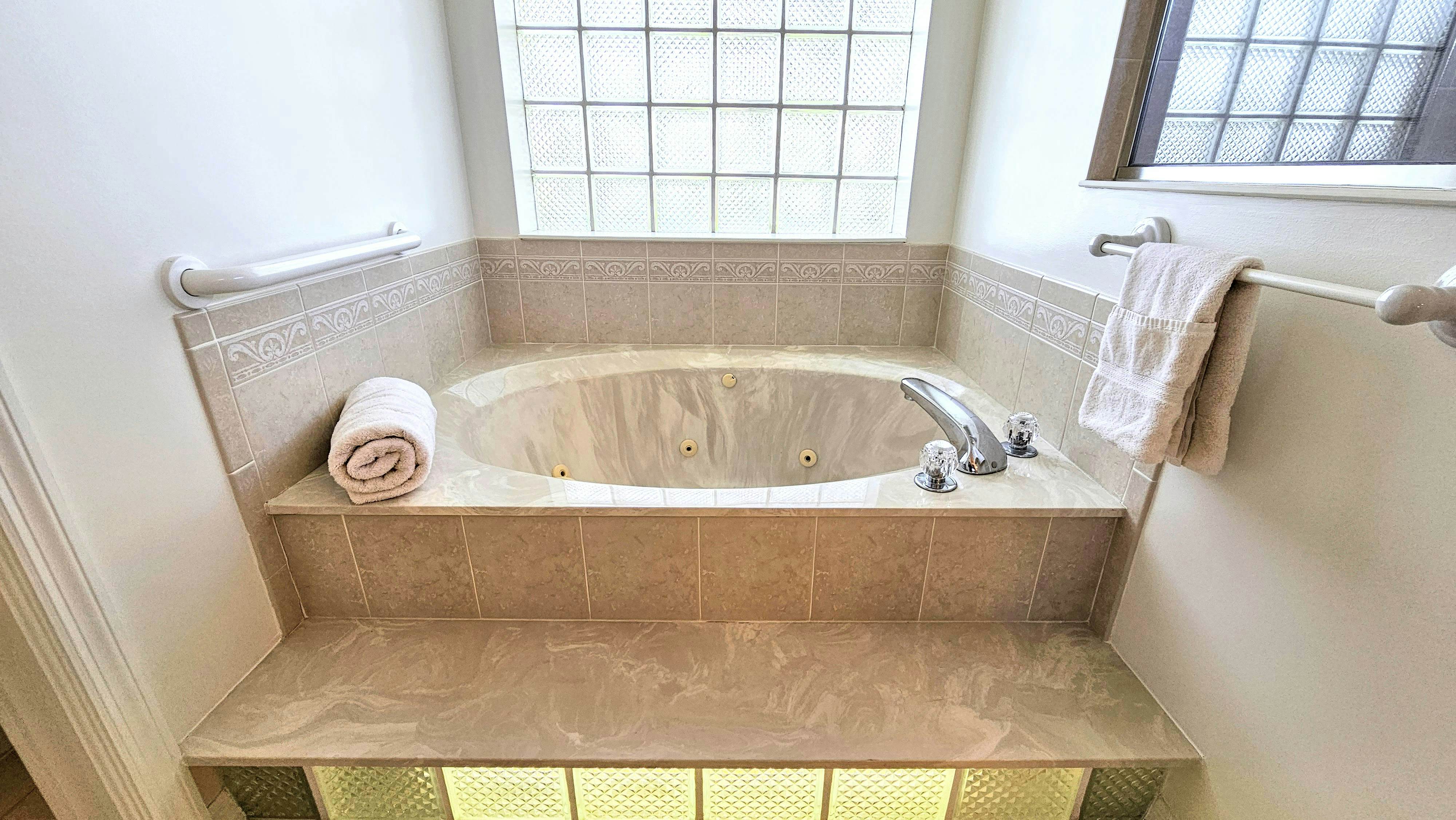 Captain's Key Waterside Retreat