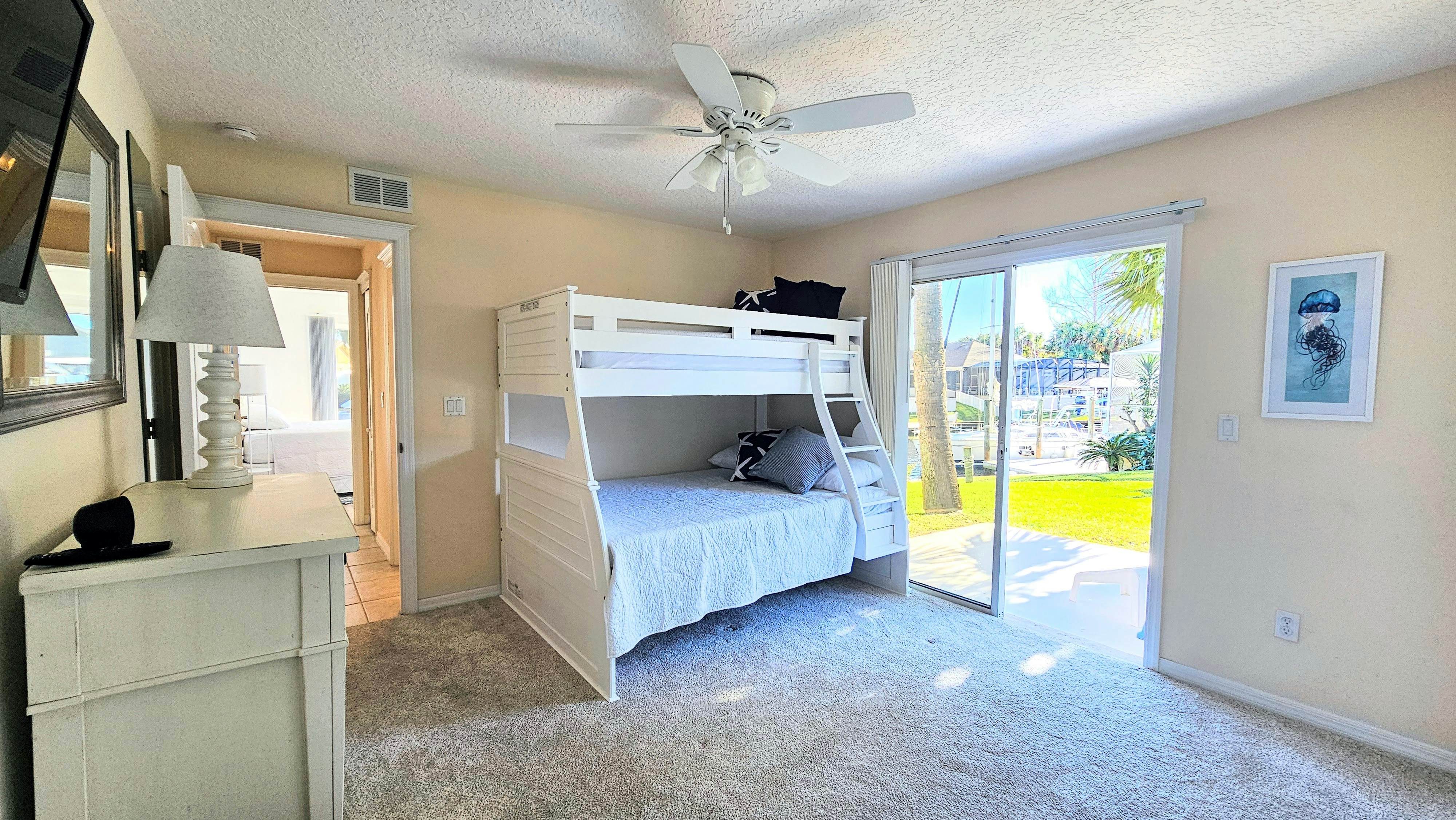 Captain's Key Waterside Retreat