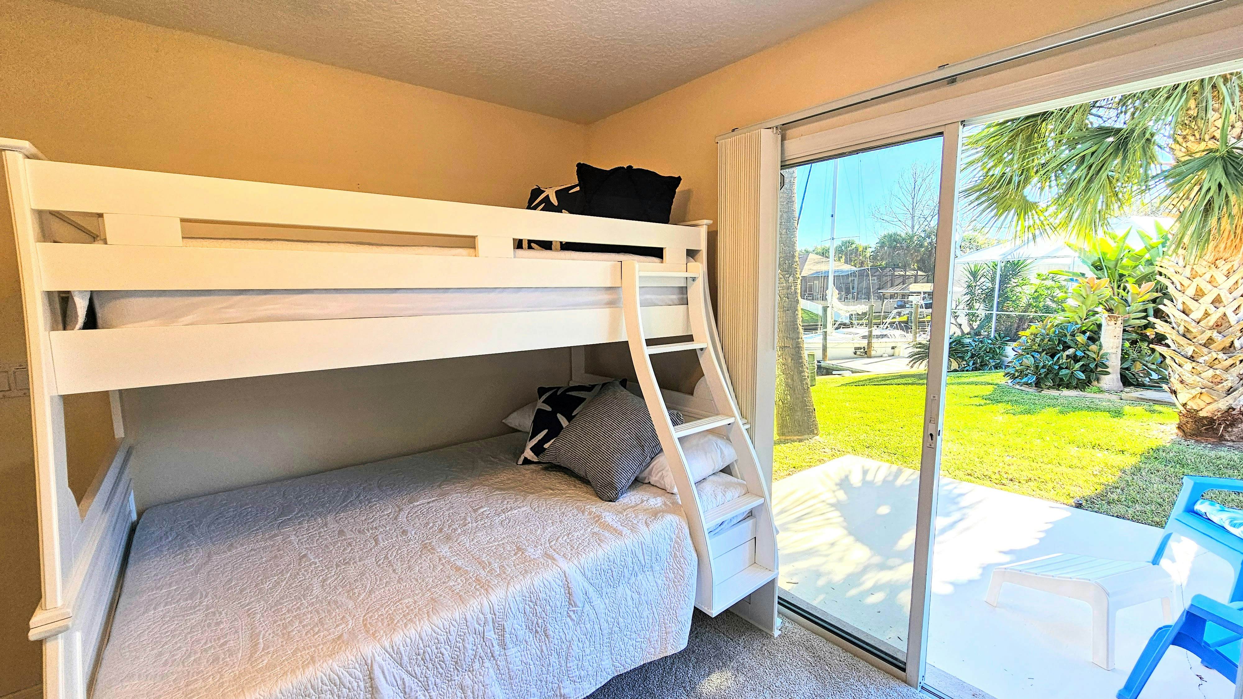 Captain's Key Waterside Retreat