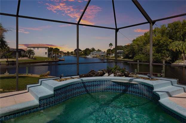 Captain's Key Waterside Retreat