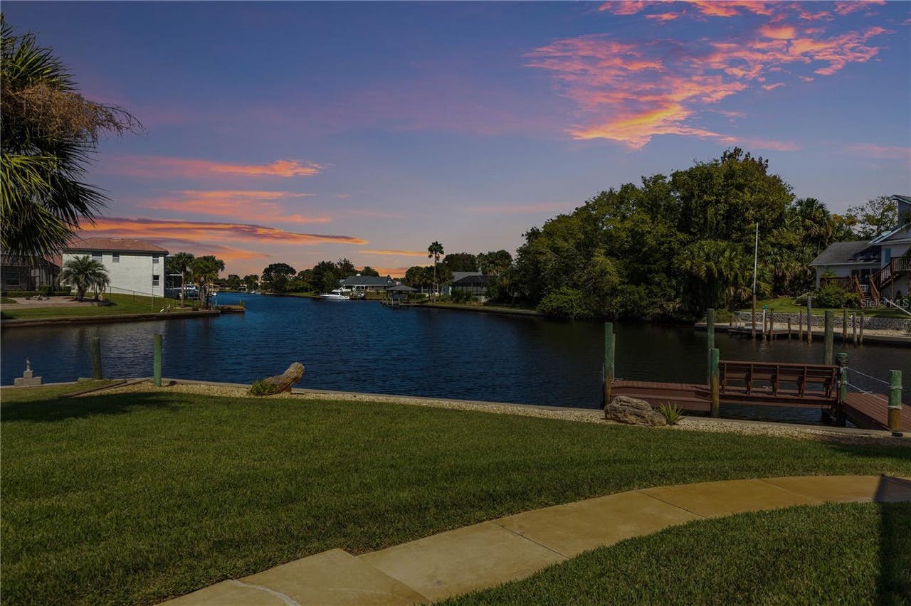 Captain's Key Waterside Retreat