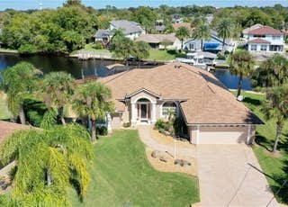 Captain's Key Waterside Retreat