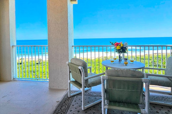 π
"Surfclub Retreat"π΄6th Floor Penthouse Corner! Wraparound Balcony! Ocean Views!ποΈ