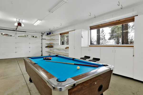 Vivienda De Osos | Walk to the Lake | Spacious Fawnskin Retreat Chalet