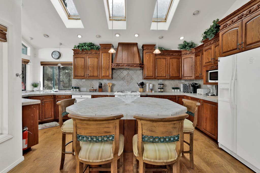 Vivienda De Osos | Walk to the Lake | Spacious Fawnskin Retreat Chalet