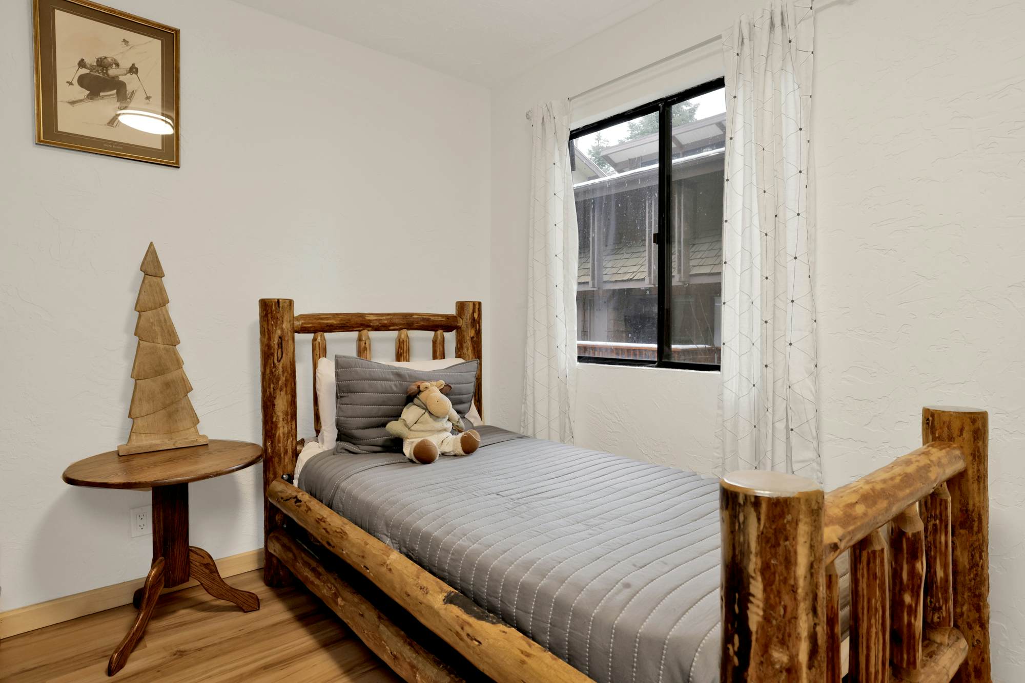 2586-Ours De Ski Chateau