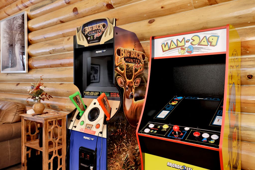 Ours De Ski Chateau at Snow Summit - Big Bear Basecamp Resort Condo w/ Hot Tub