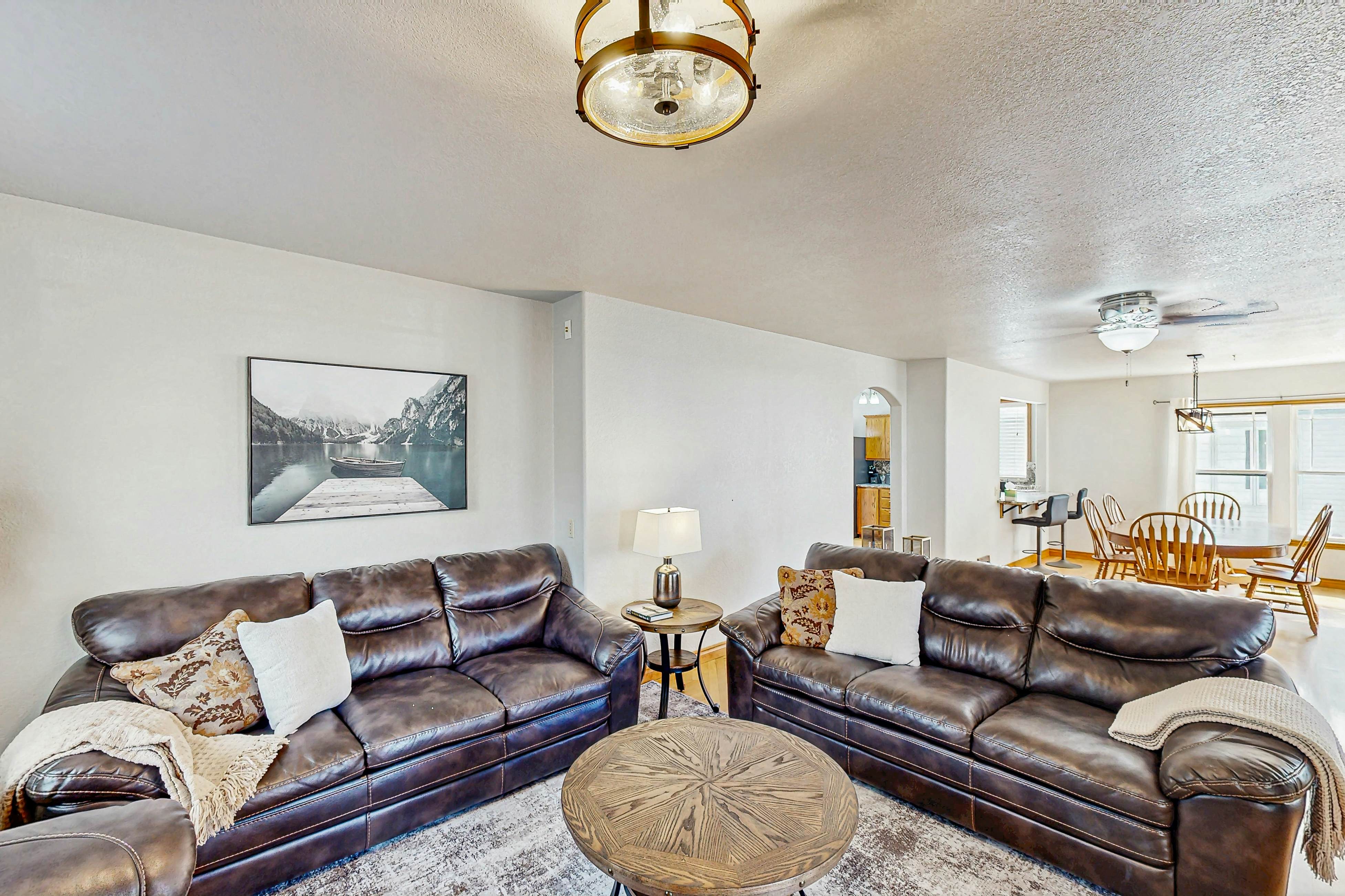 Remodeled Lake Hot Tub Home