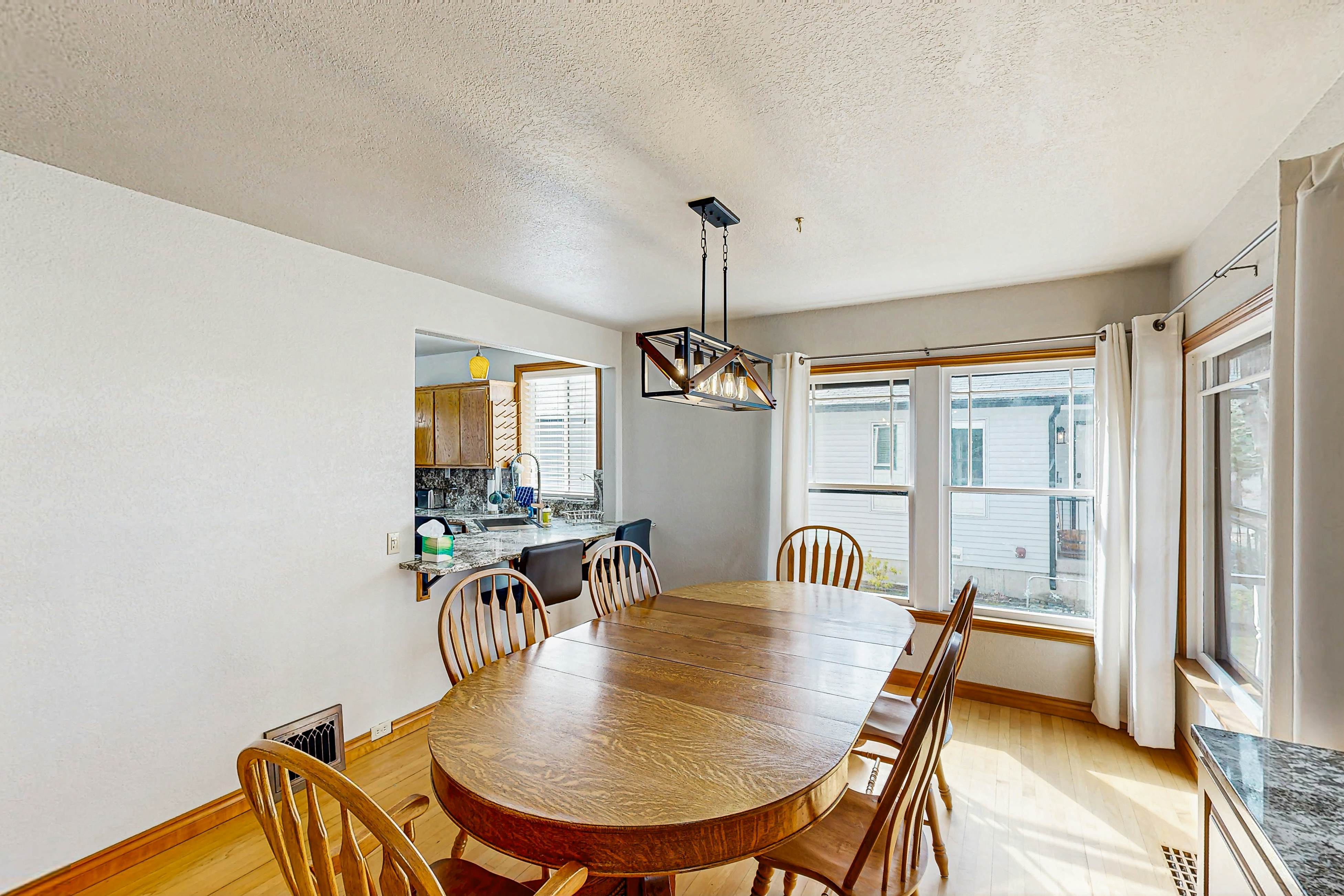 Remodeled Lake Hot Tub Home