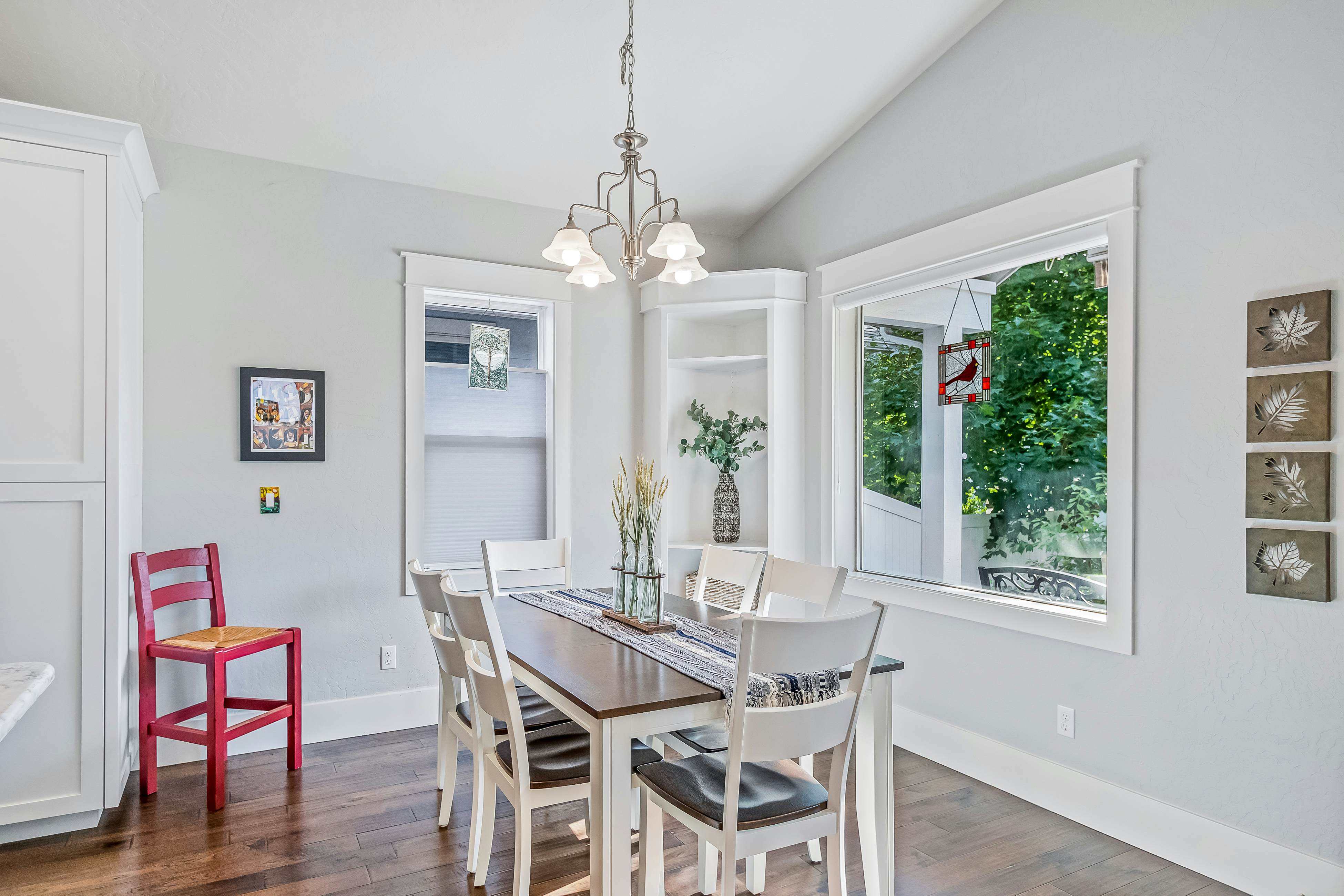 Dog Friendly AC Fireplace