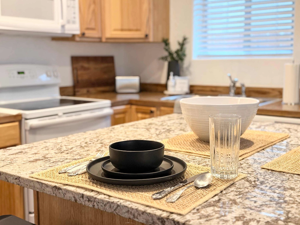 Comfortable stay in central CdA designed to unwind