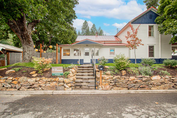 Parkside home in downtown near lake and trails