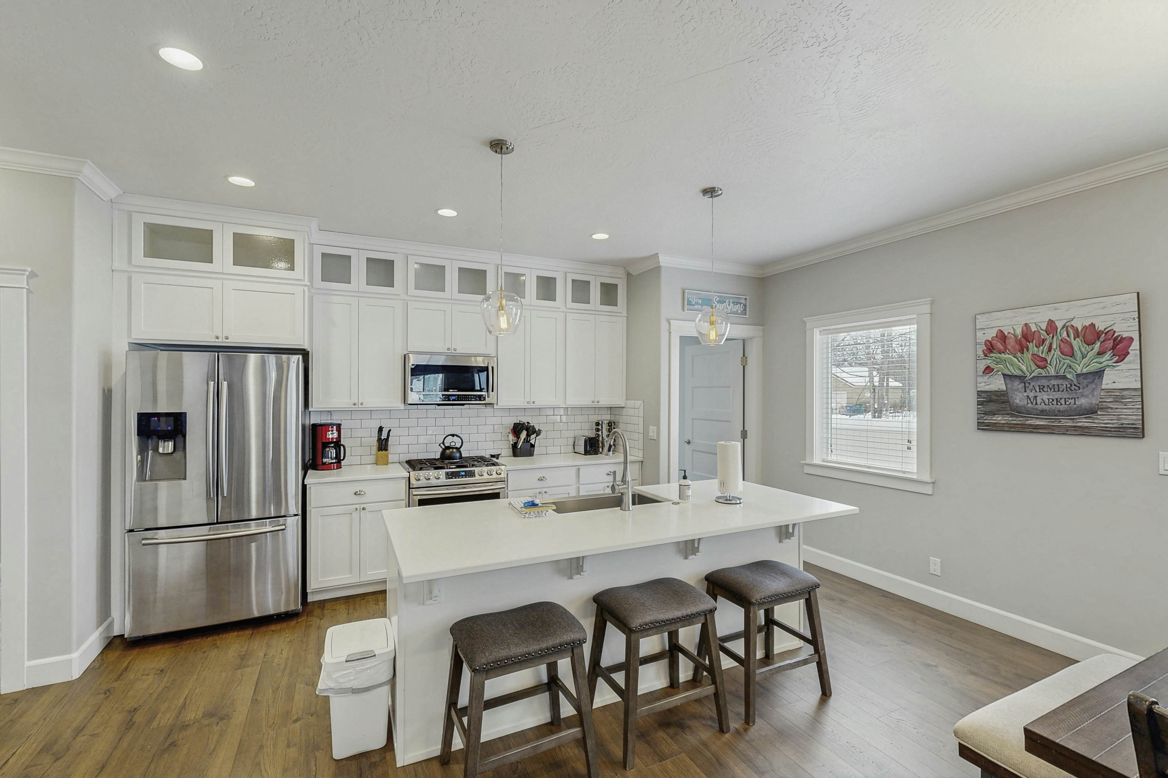 Charming Home Near the Lake