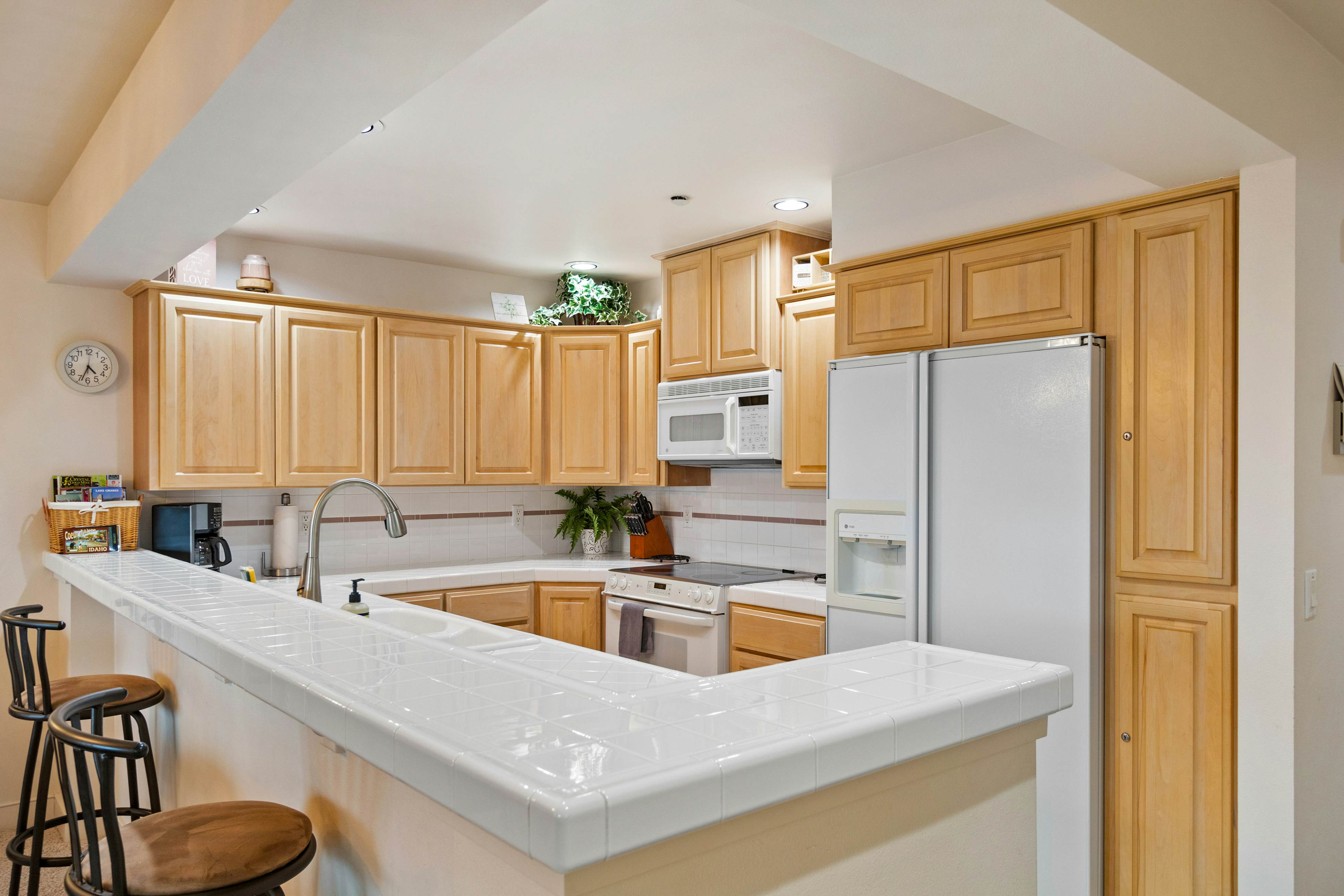 Lake Condo With Marina