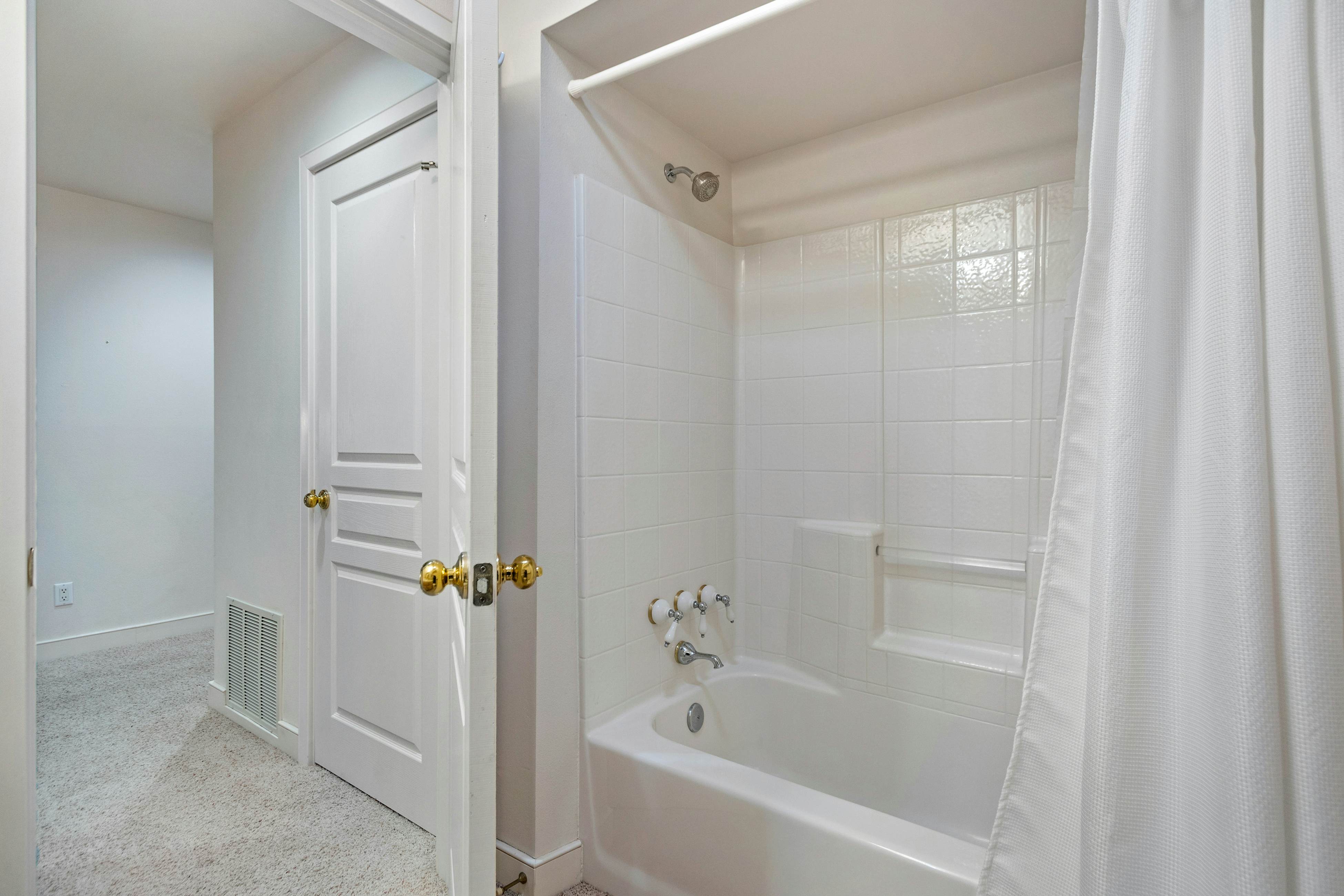 Lake Condo With Marina