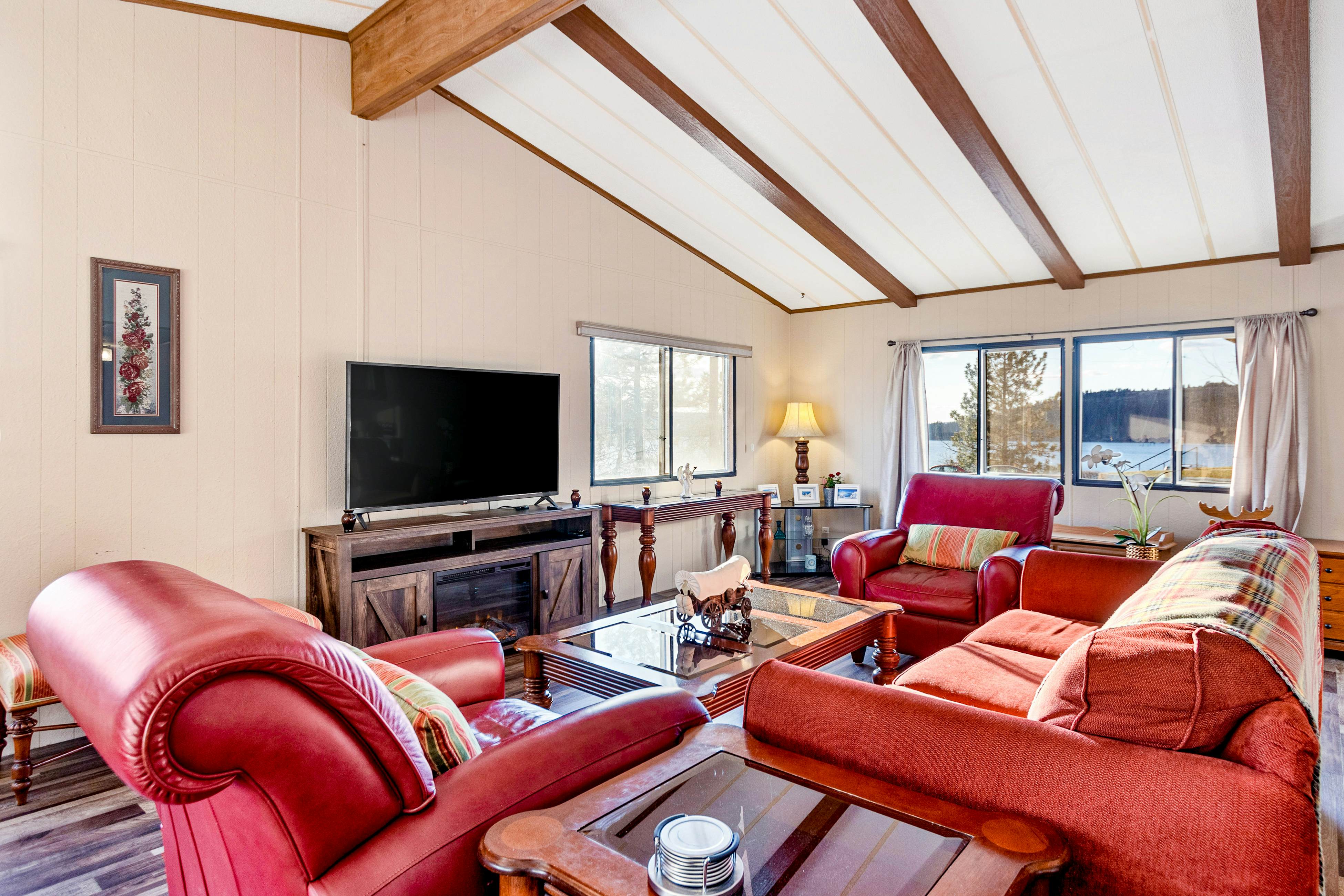 Cozy CDA Waterfront Home