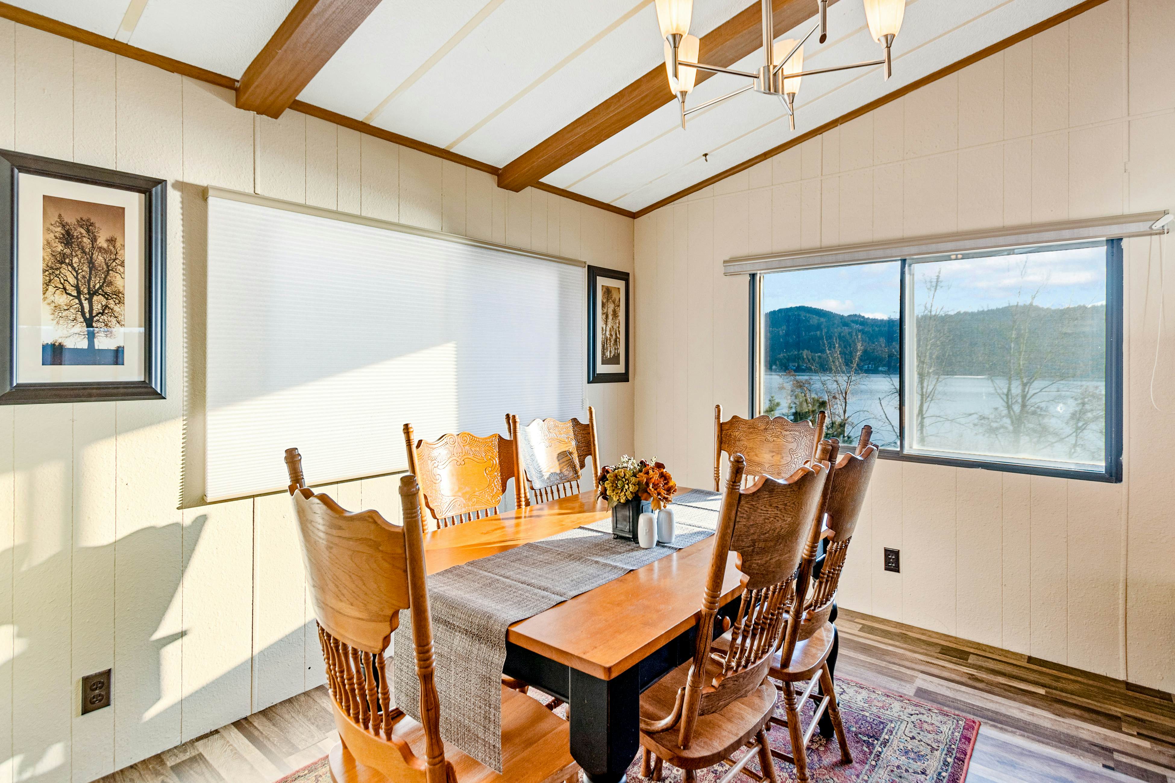 Cozy CDA Waterfront Home