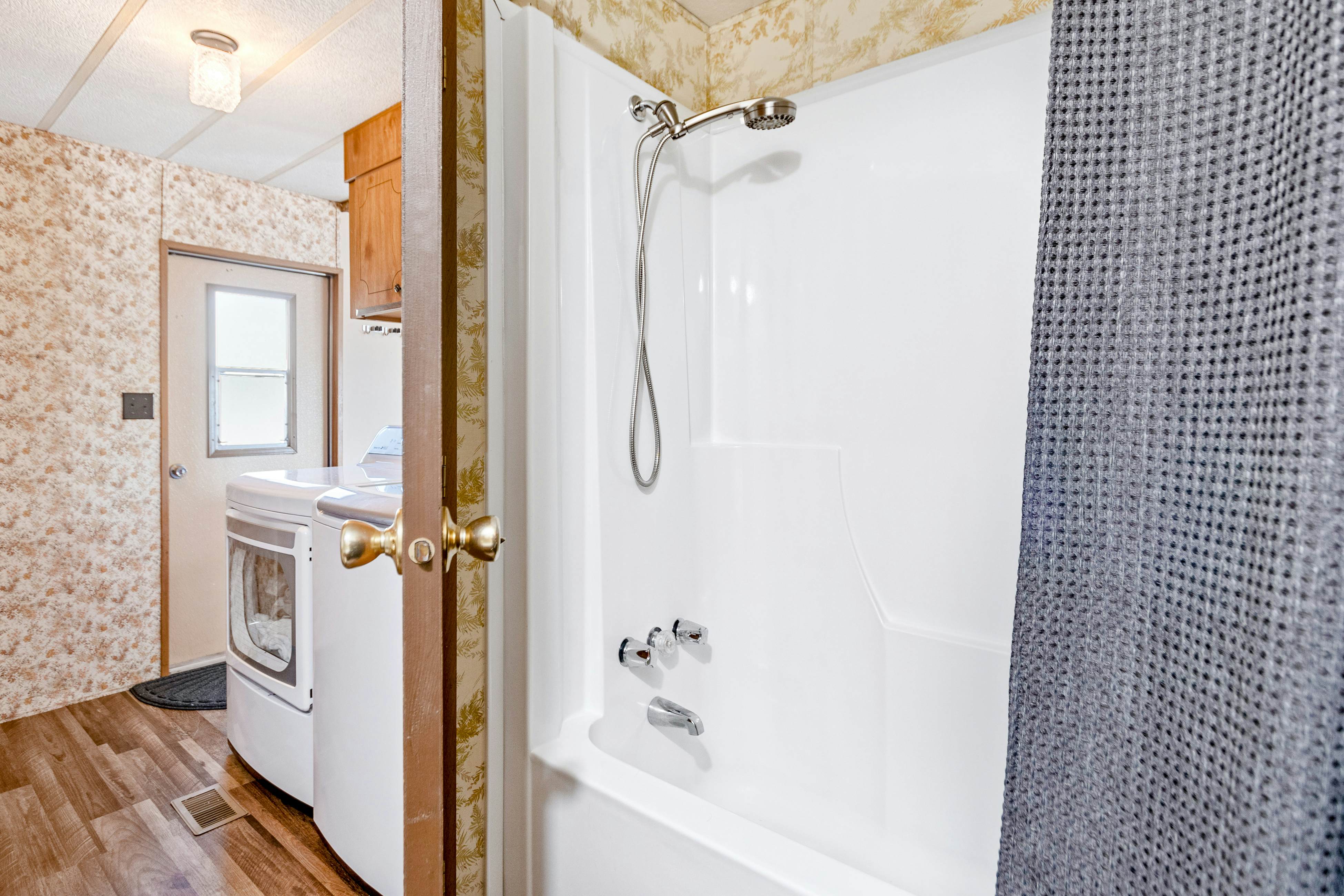 Cozy CDA Waterfront Home