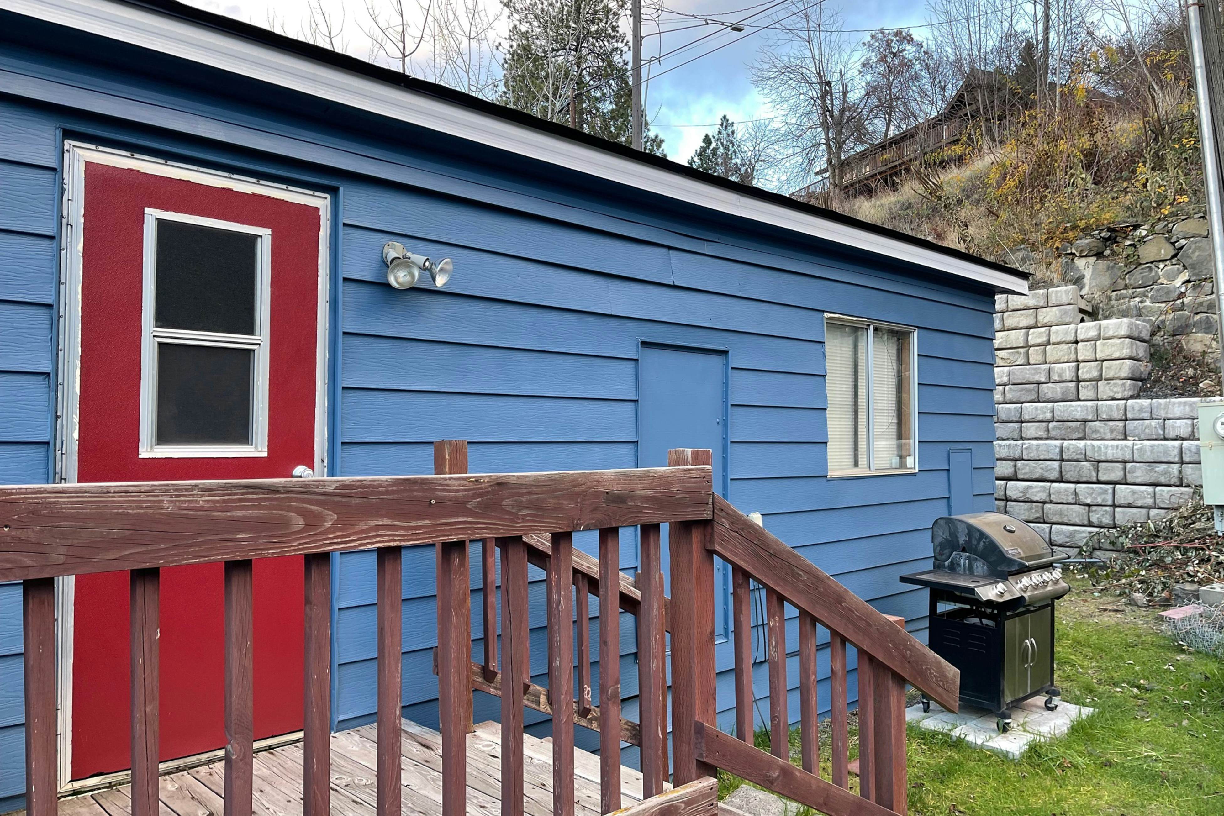 Cozy CDA Waterfront Home