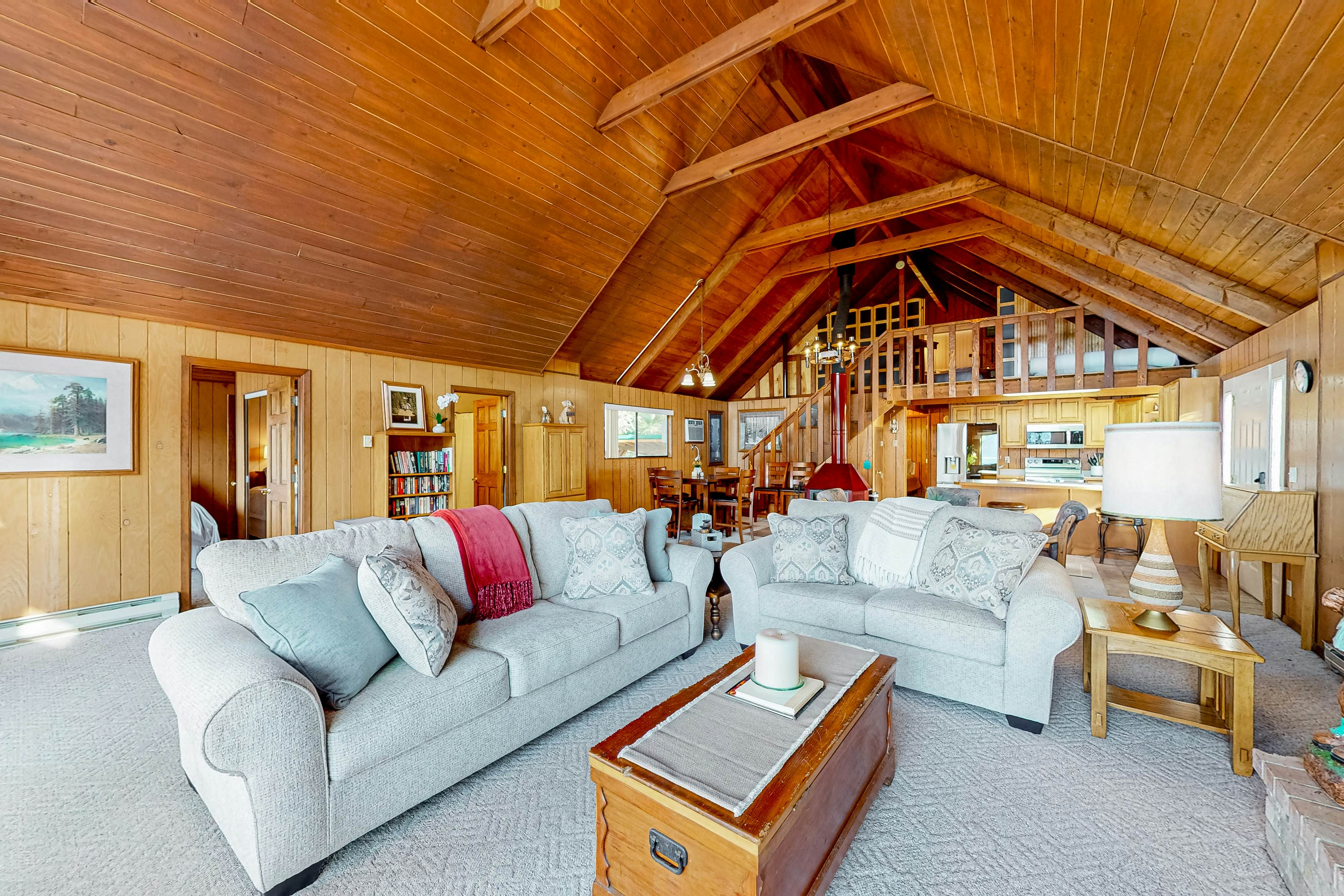 Lake Cabin With Woodstove