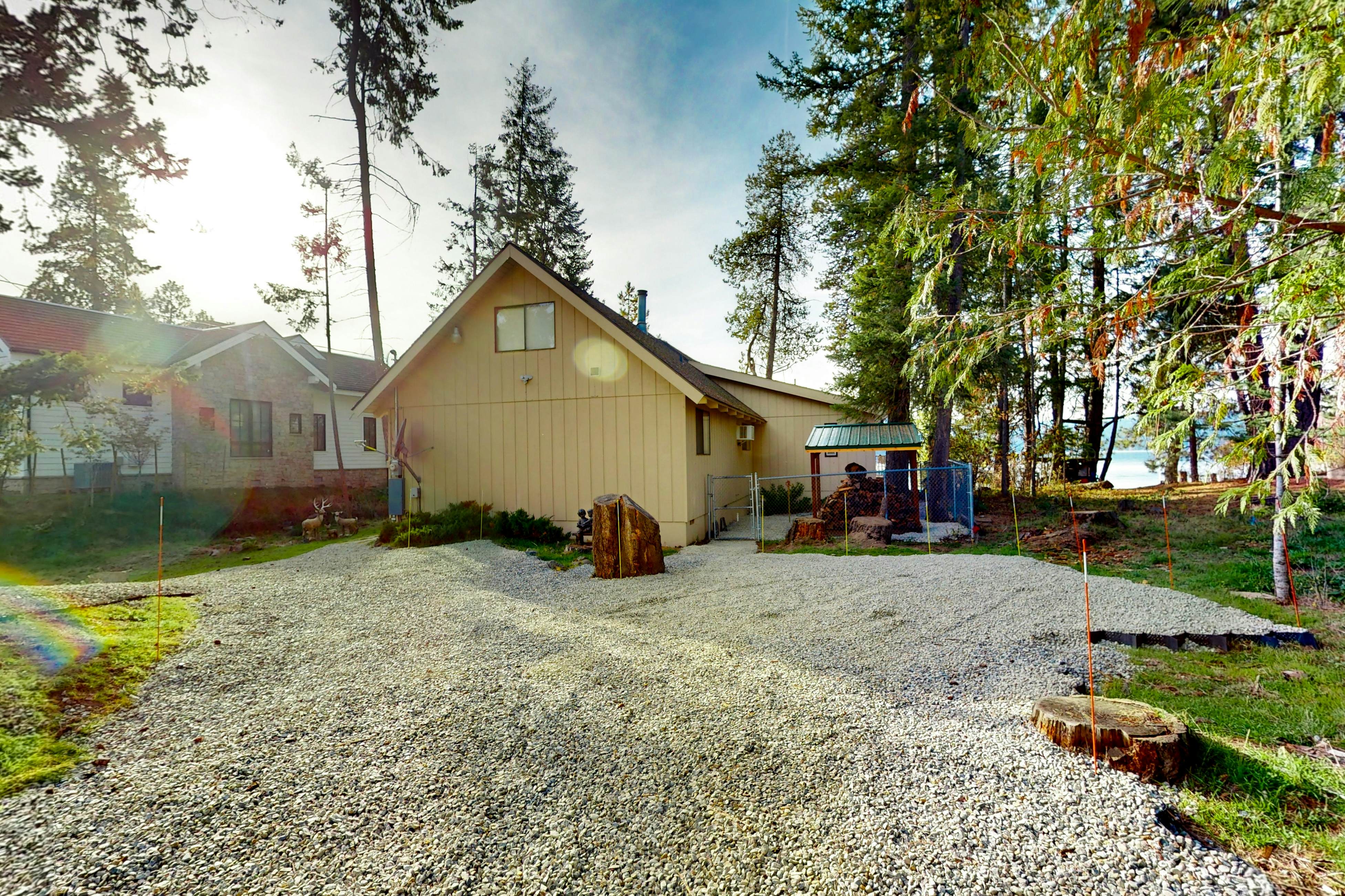 Lake Cabin With Woodstove