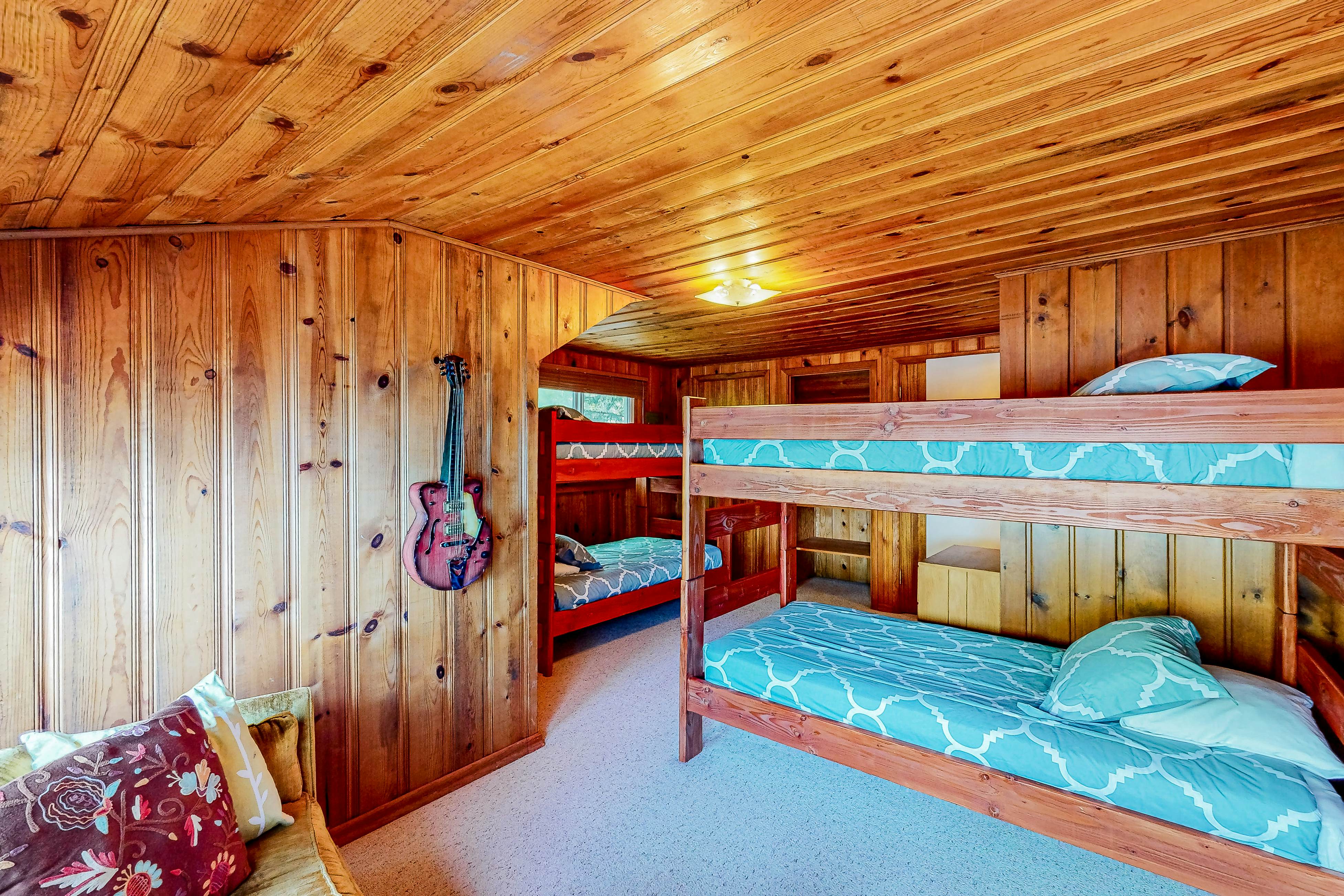 Lakeside Retreat With Dock