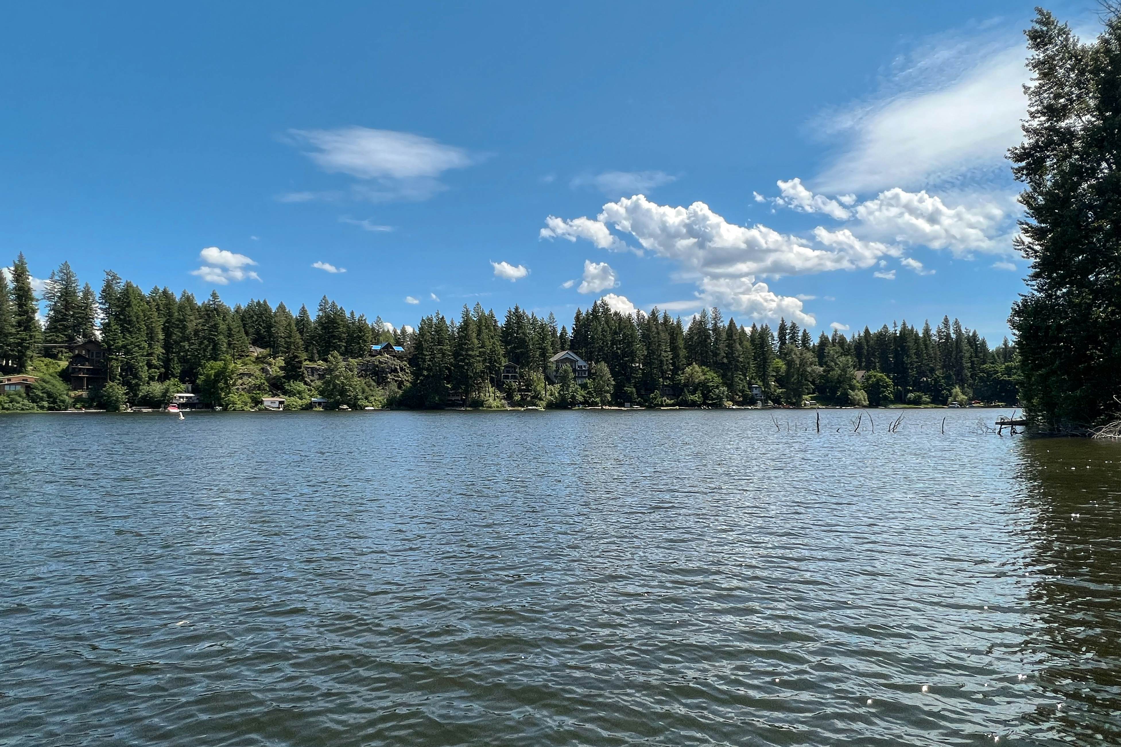 Lakefront Home With Big Yard
