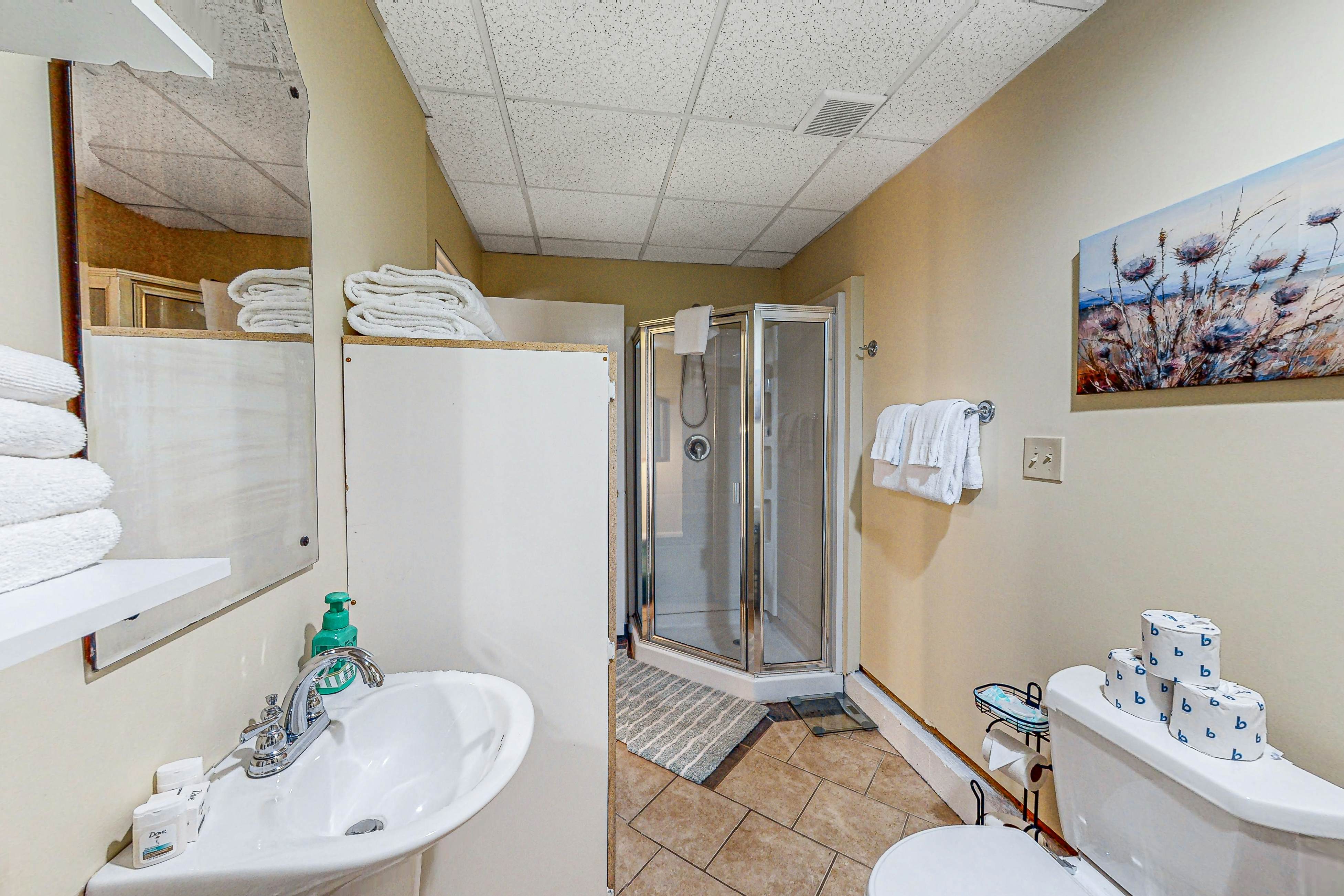 Spirit Lake Waterfront Cabin