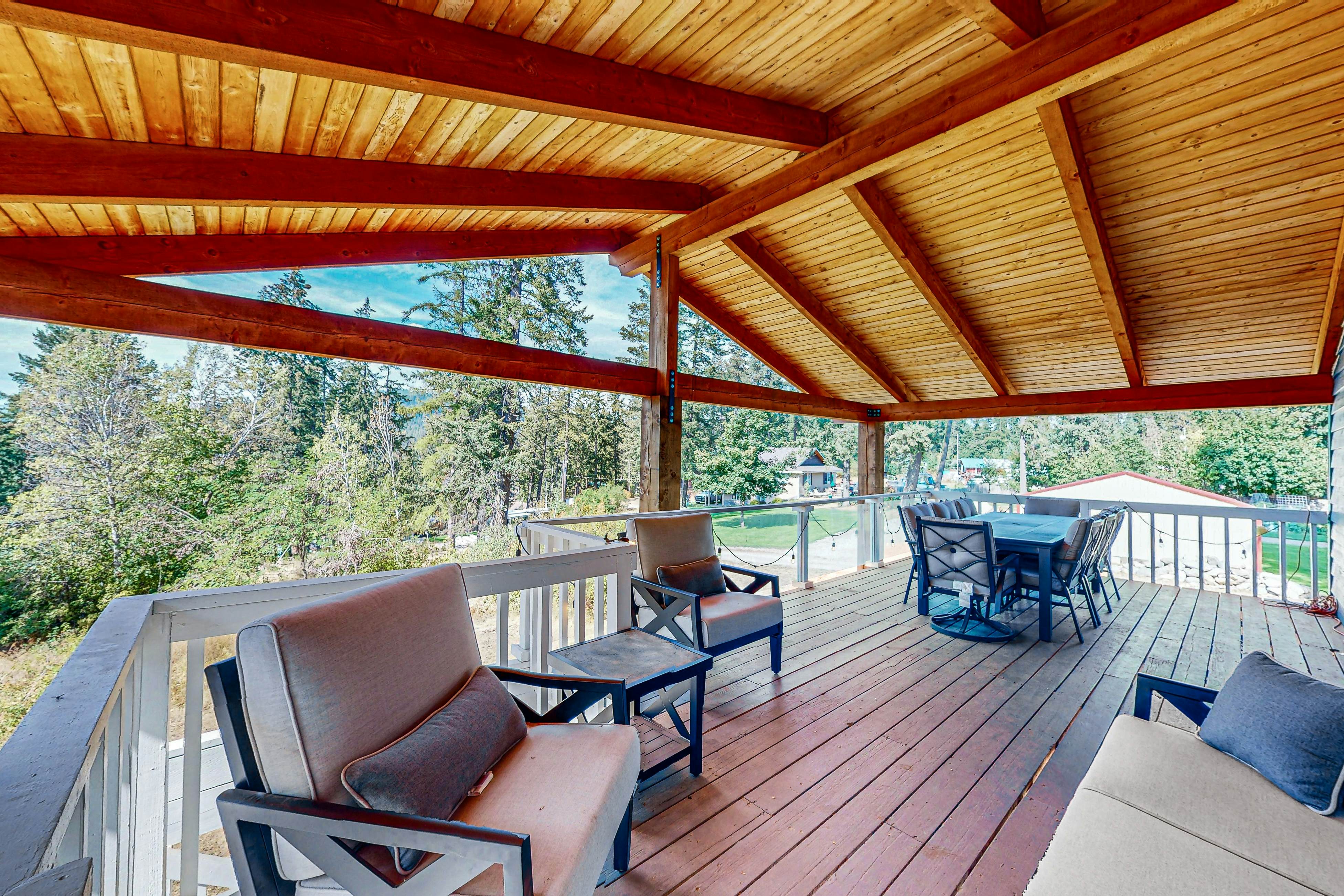Spirit Lake Waterfront Cabin