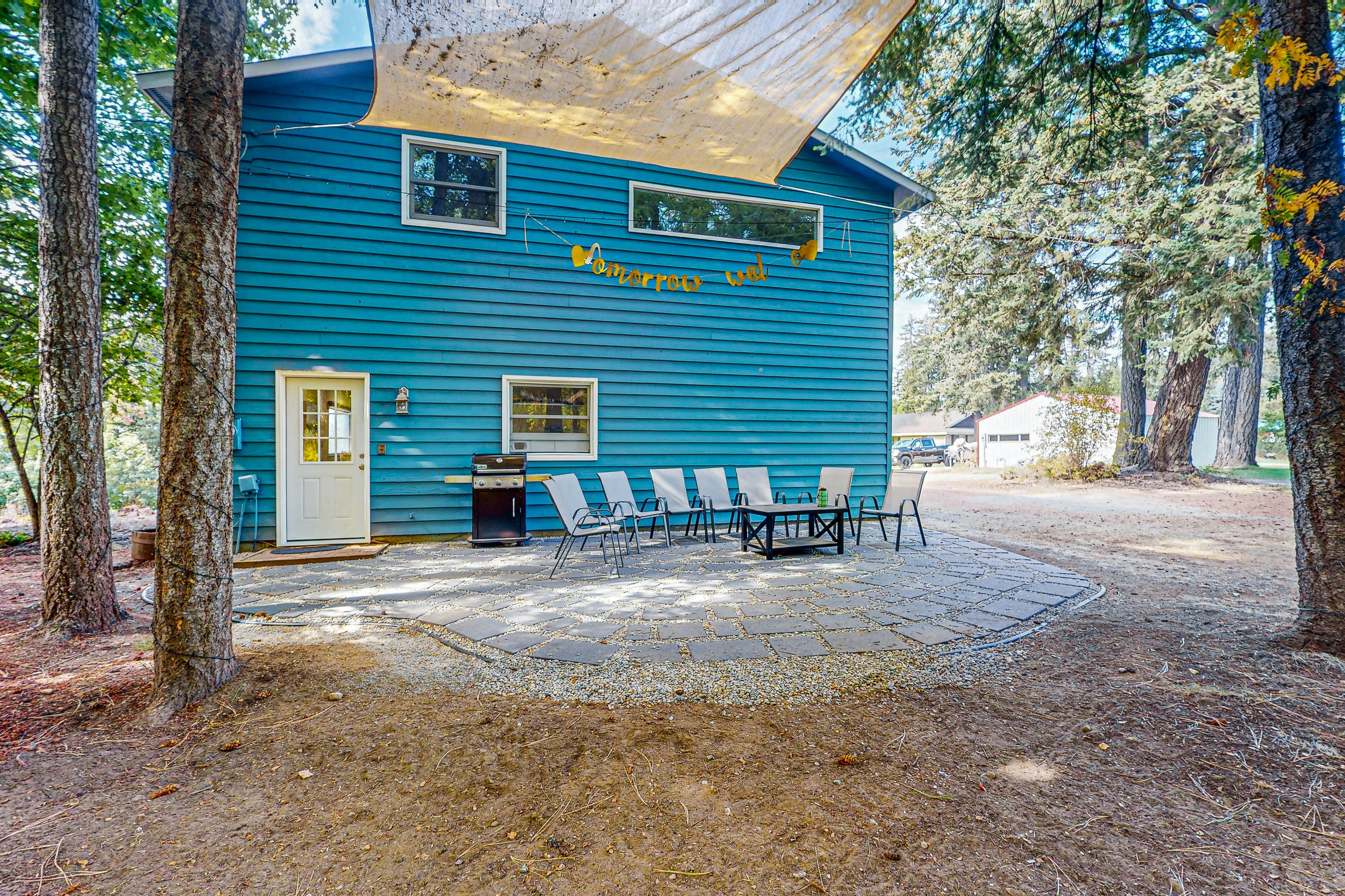 Spirit Lake Waterfront Cabin
