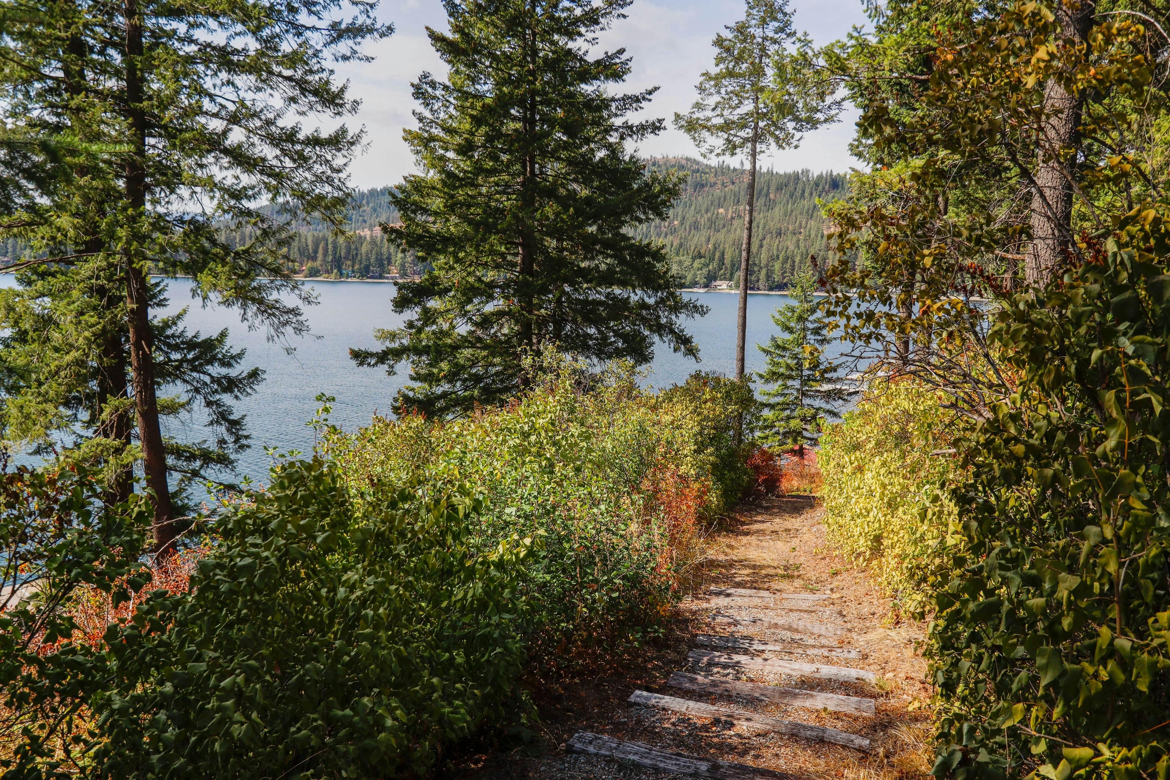 Spirit Lake Waterfront Cabin