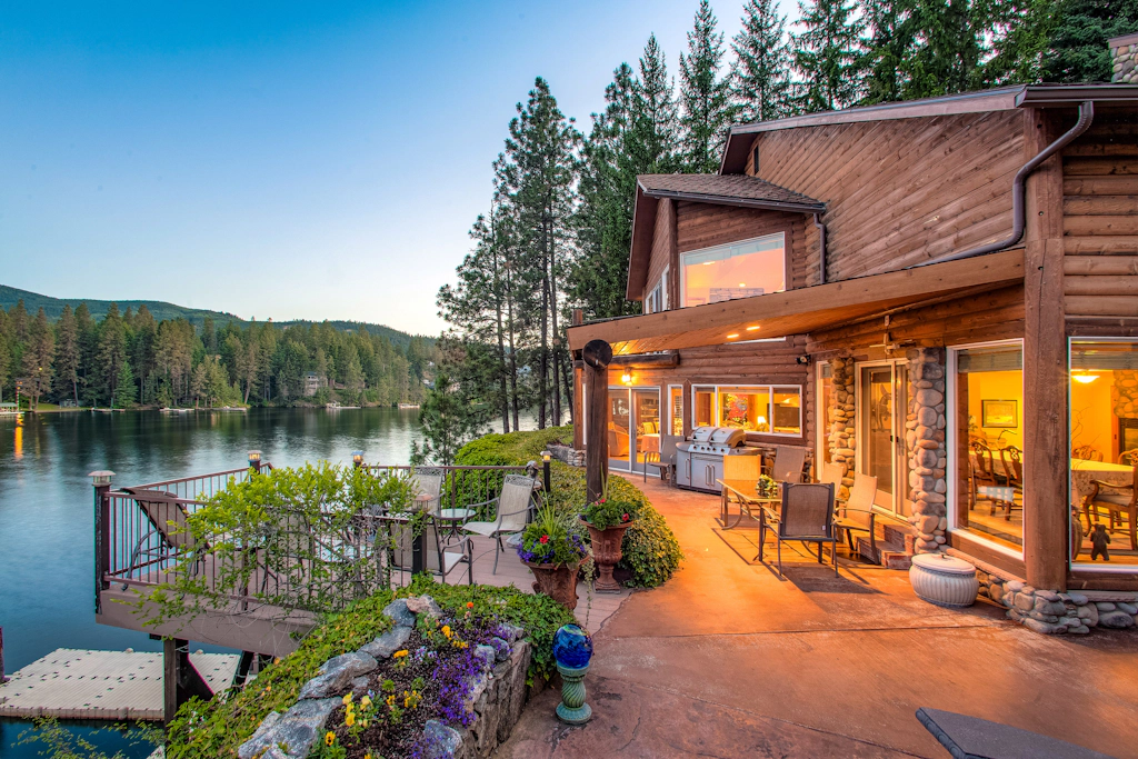 Spokane River estate with dock, hot tub and views