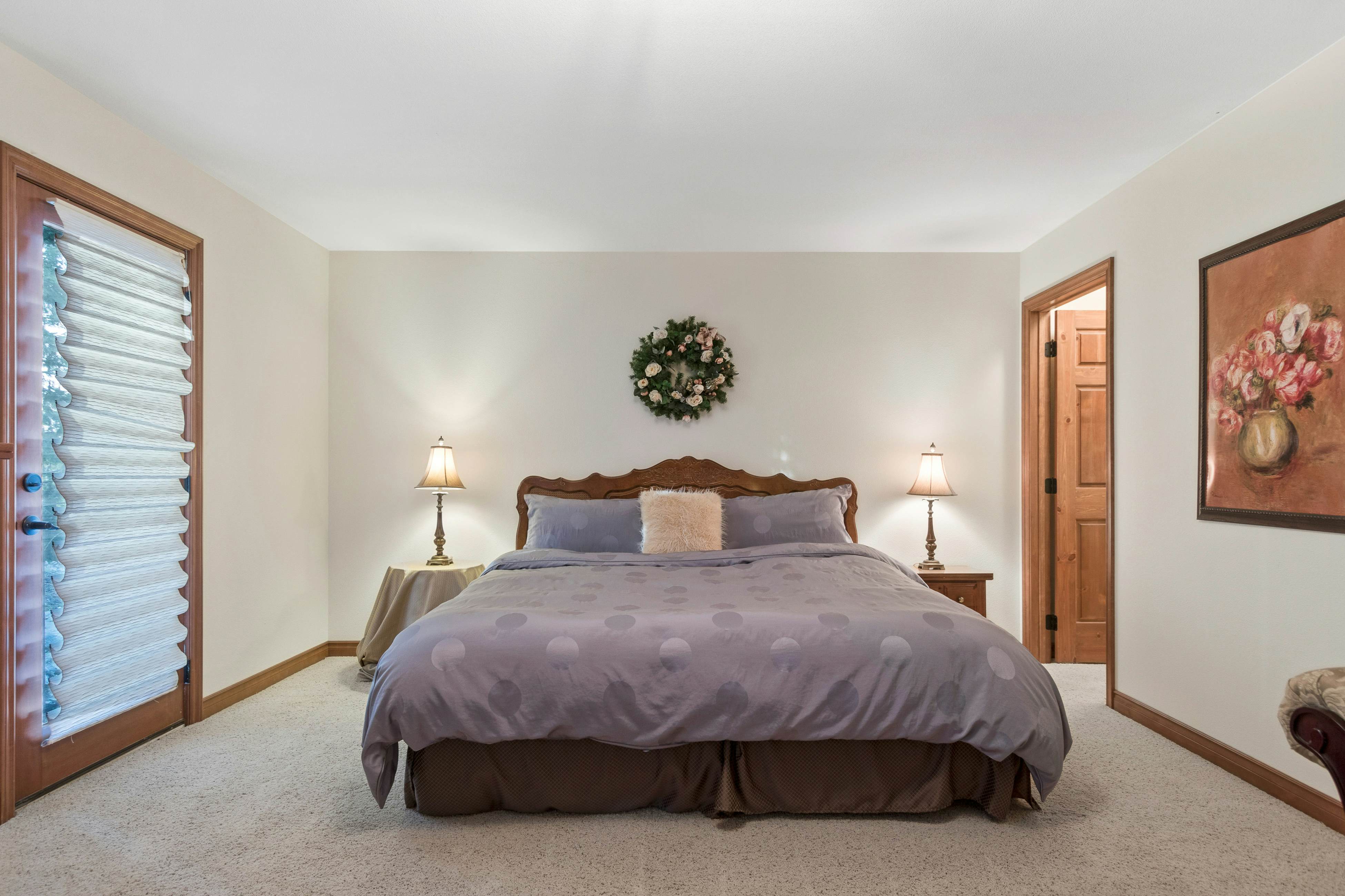 Estate w/ Hot Tub & Dock