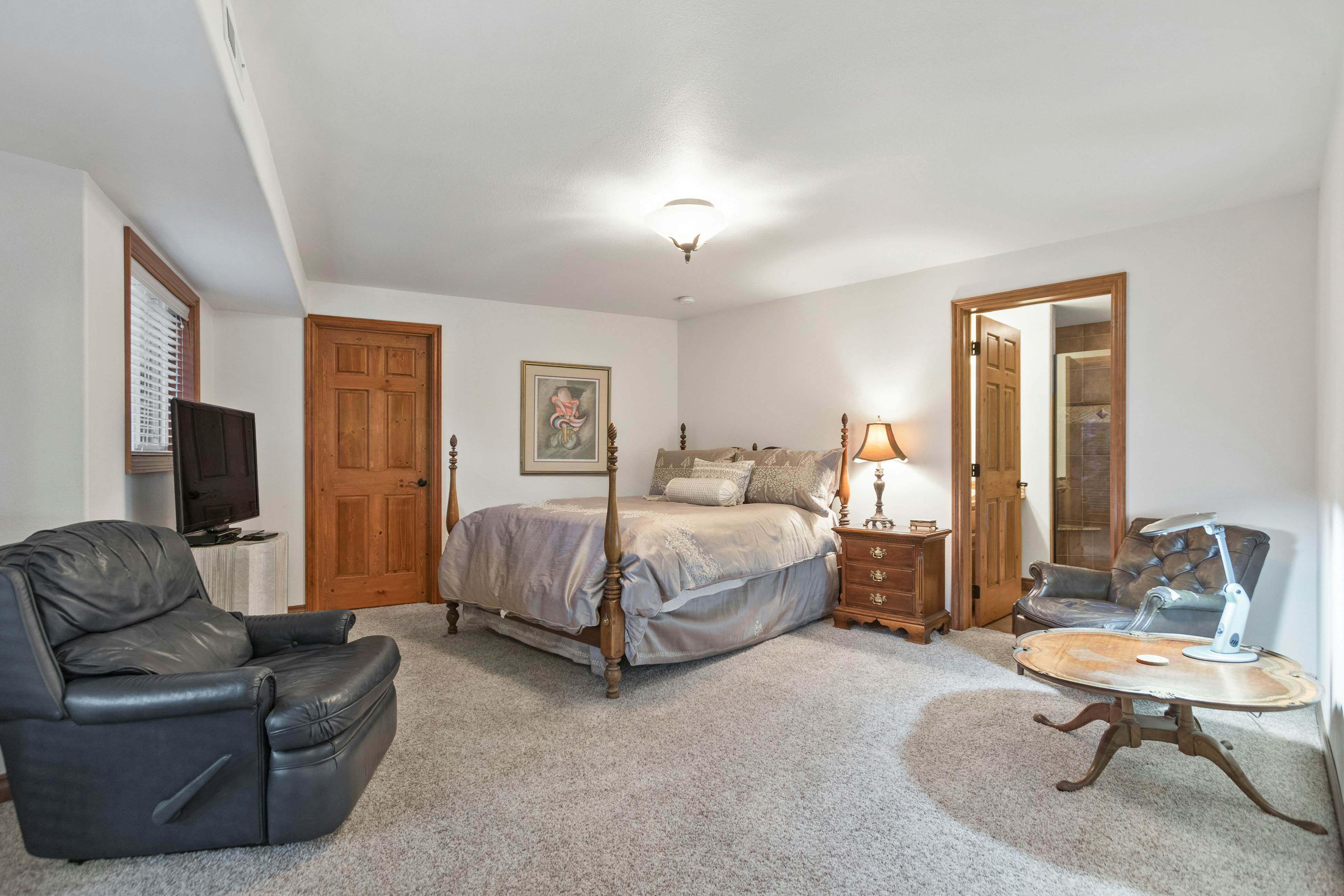 Estate w/ Hot Tub & Dock