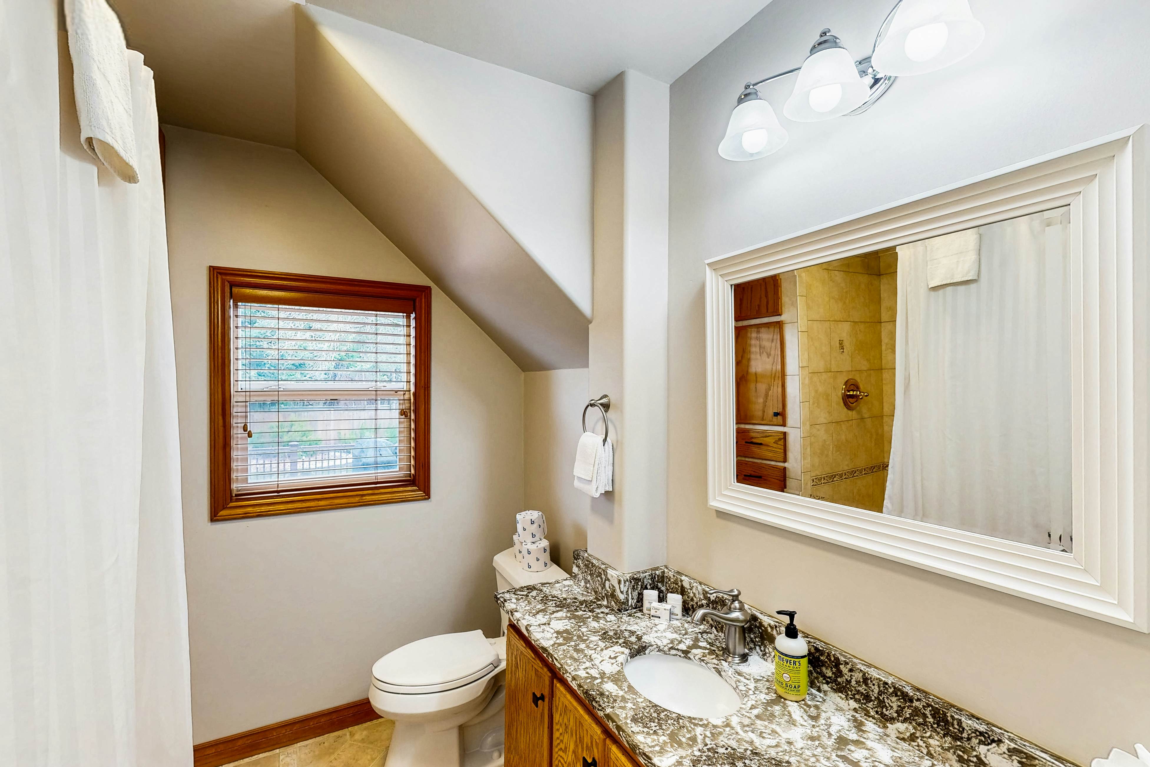 Remodeled Home With Hot Tub