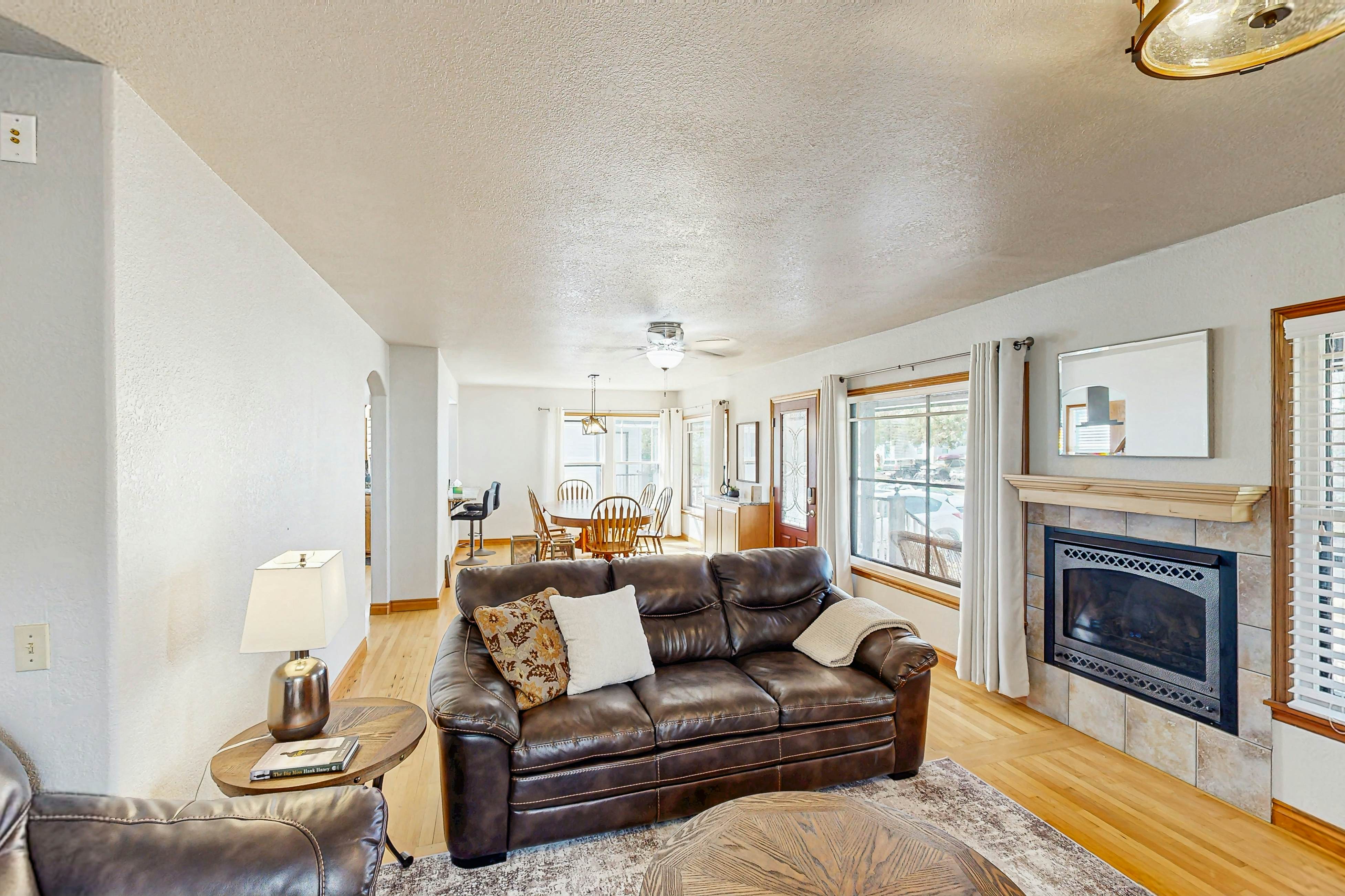 Remodeled Home With Hot Tub